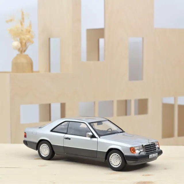 norev-mercedes-benz-300-ce-24-coup-1990-argento-modellino-1-18 image 1