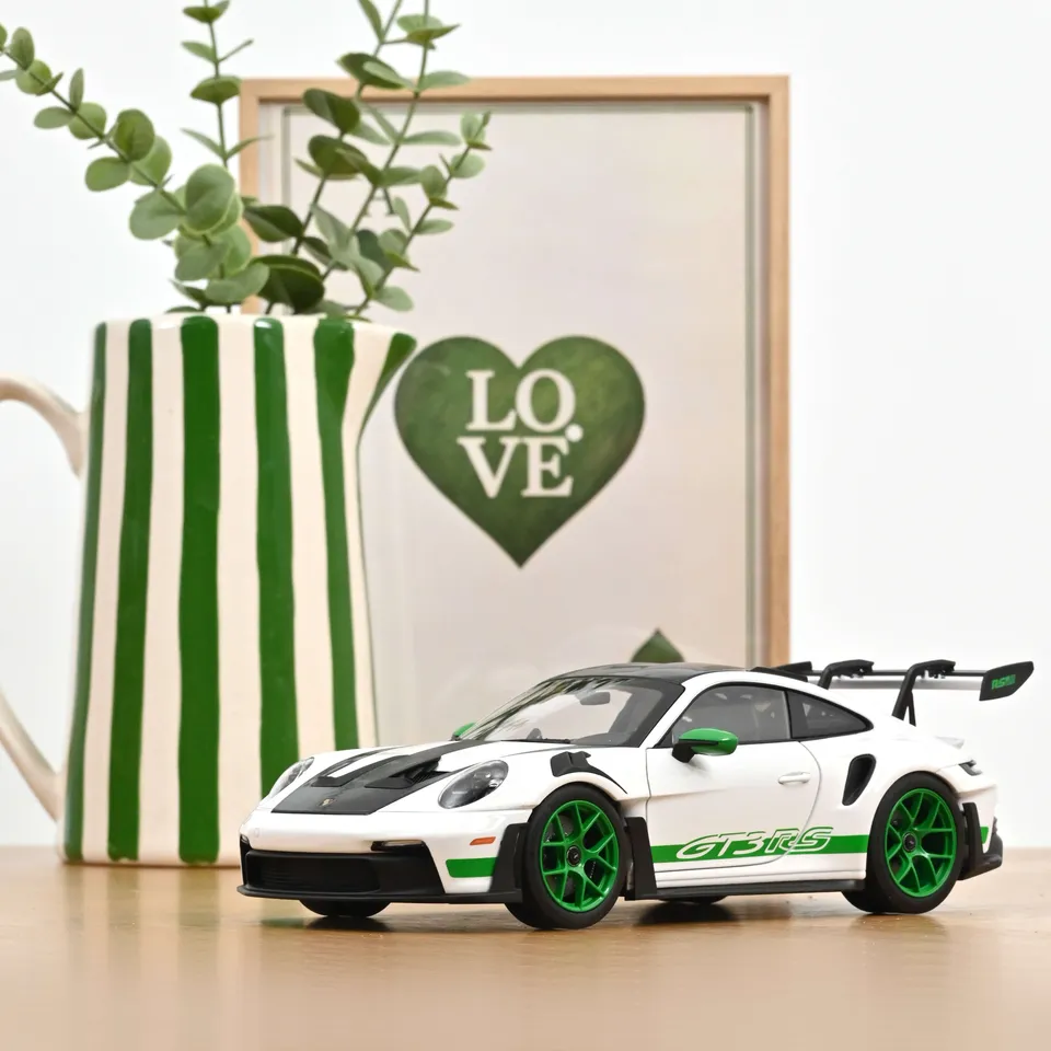 norev-porsche-911-gt3-rs-tribute-to-carrera-rs-2022-bianco-verde-python-1-18 image 1