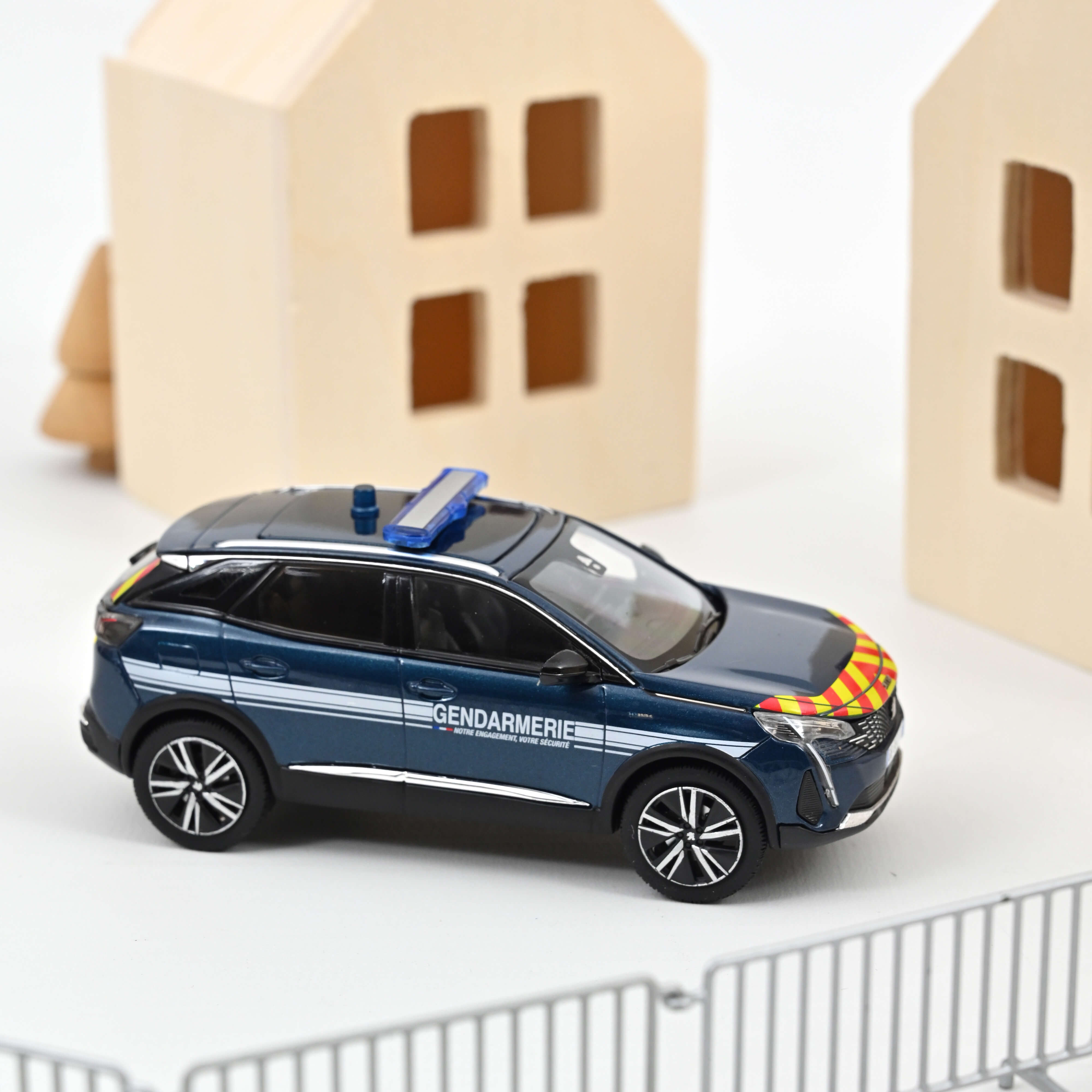 norev-peugeot-3008-2023-gendarmerie-1-43-modellino-auto-die-cast image 1