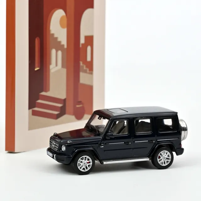 norev-mercedes-benz-classe-g-2018-modellino-1-43-blu-scuro-metallizzato image 1