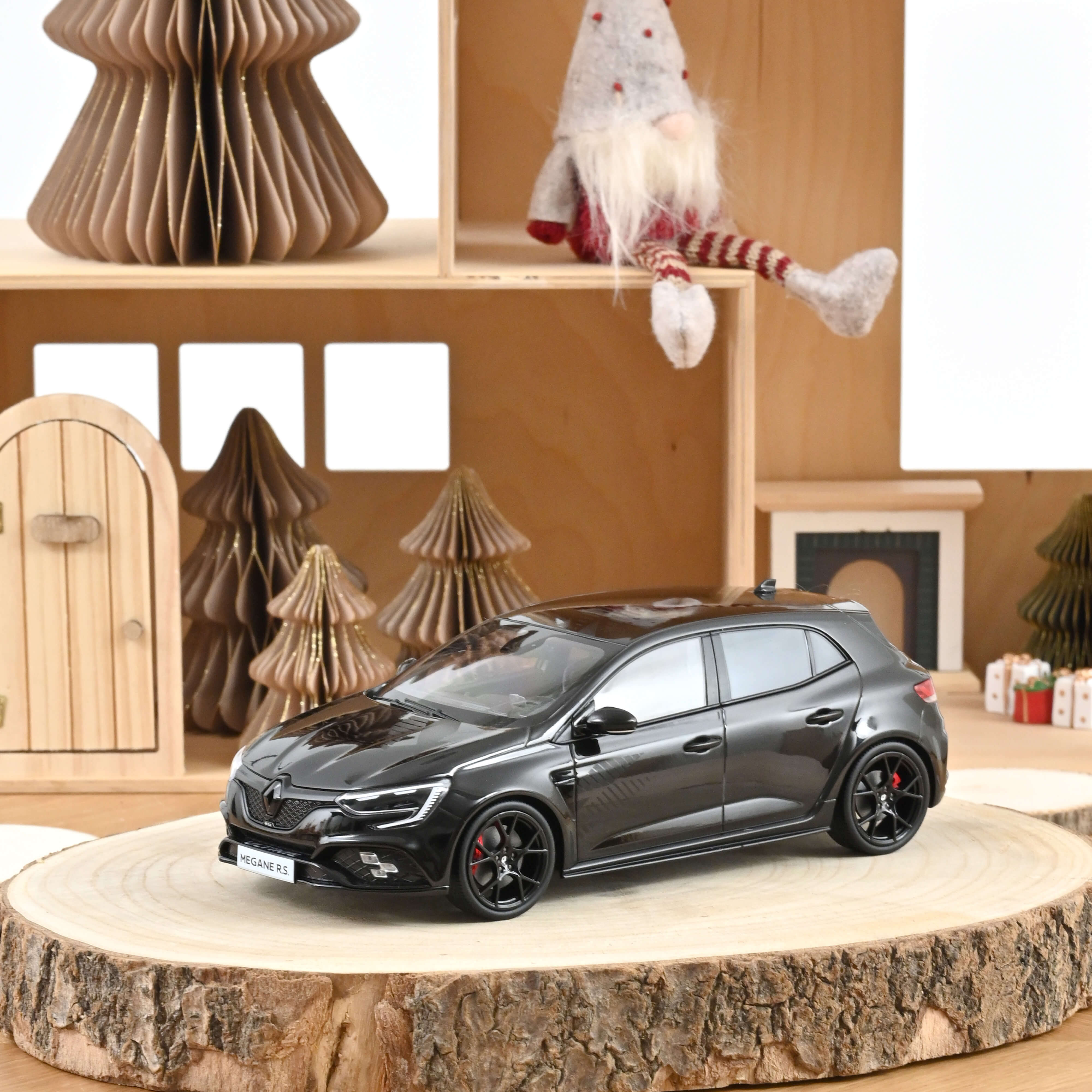 norev-renault-megane-r-s-ultime-2023-modellino-auto-1-18-noir-etoil-edizione-200 image 1