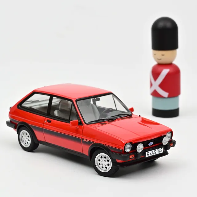 norev-ford-fiesta-xr2-1981-modellino-auto-1-18-rosso-2 image 1