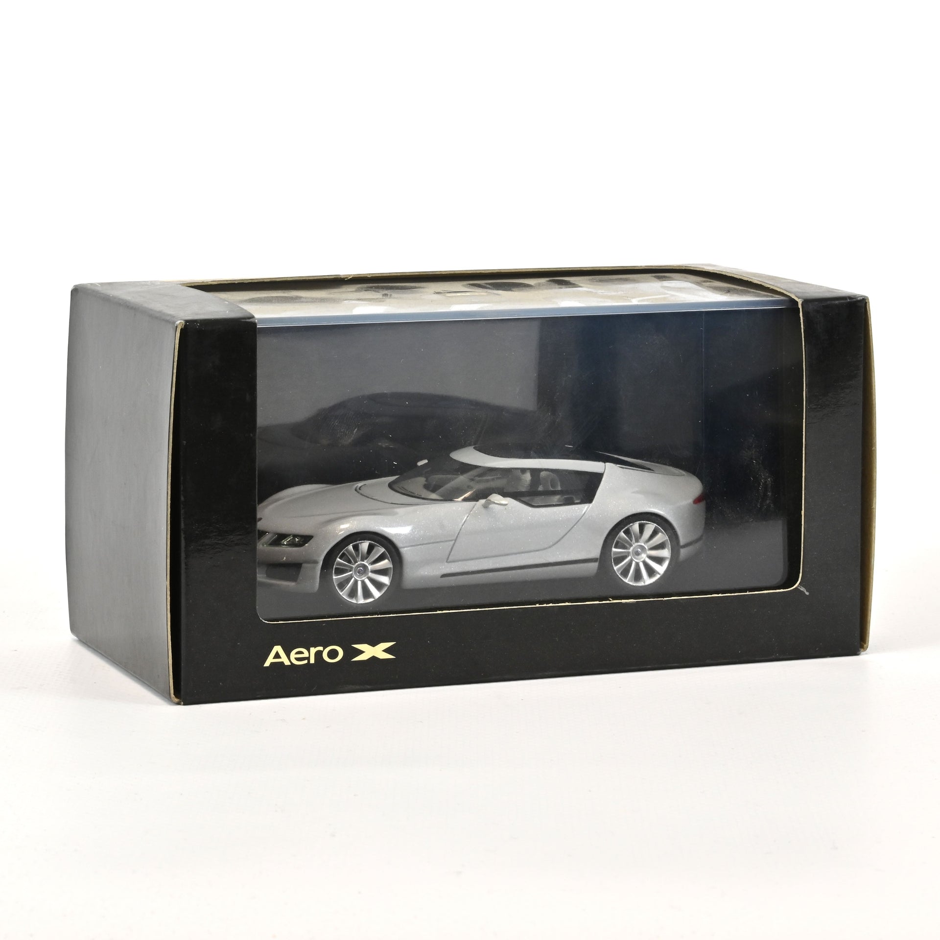 norev-saab-aero-x-snow-white-1-43-modellino-concept-car image 1