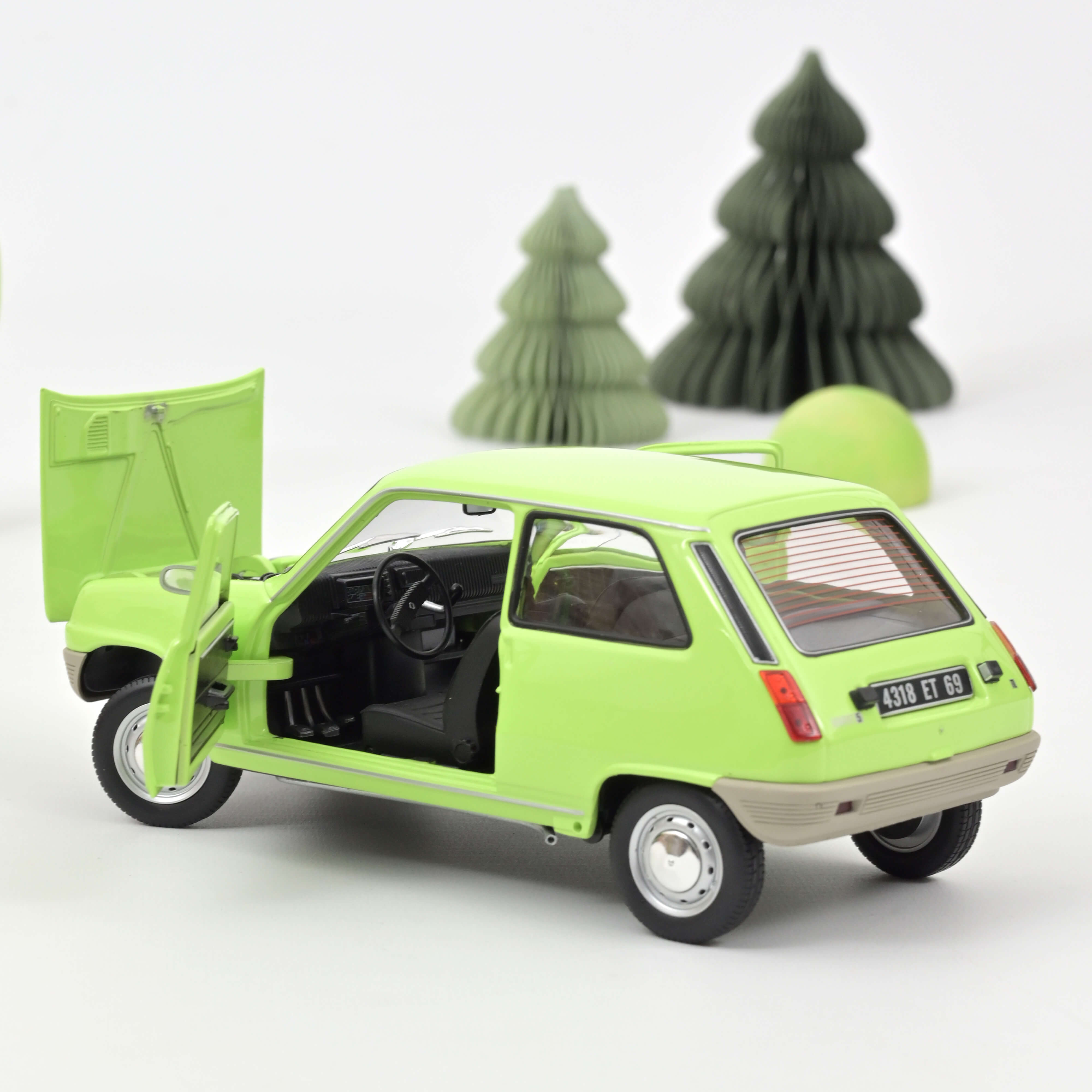norev-renault-5-1972-modellino-auto-1-18-verde-chiaro-2 image 2