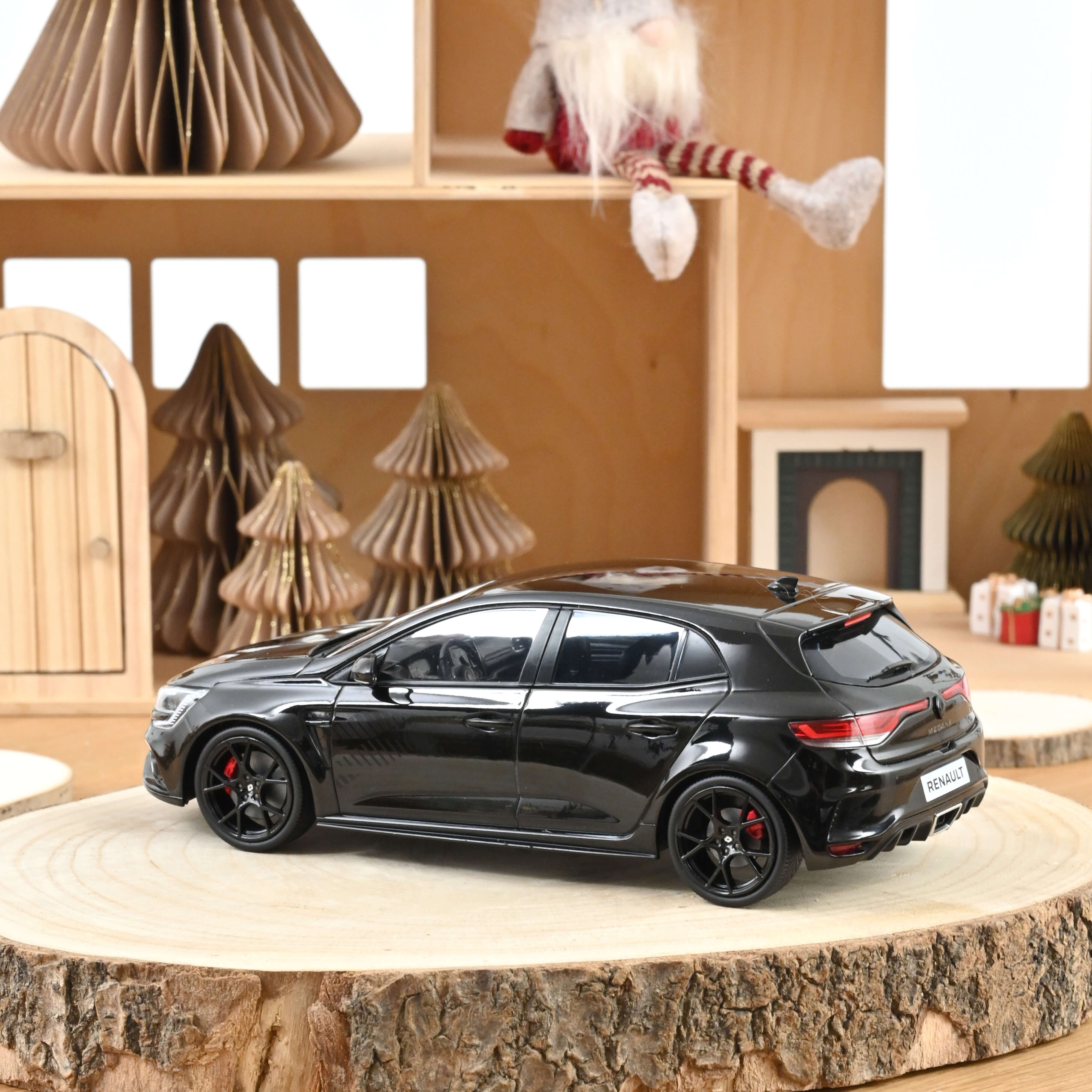 norev-renault-megane-r-s-ultime-2023-modellino-auto-1-18-noir-etoil-edizione-200 image 2