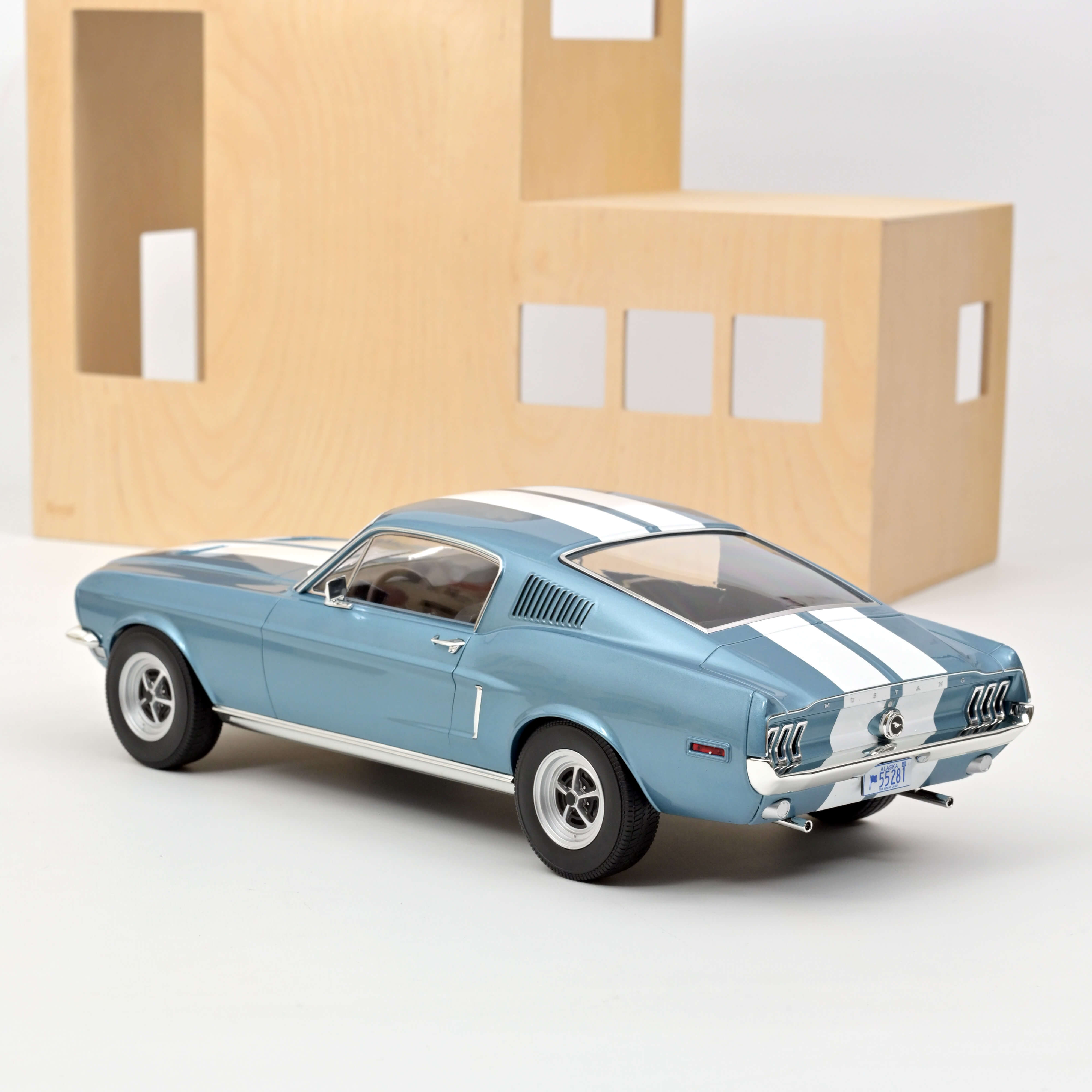 norev-ford-mustang-fastback-1968-1-12-blu-metallizzato-edizione-100-pezzi image 2