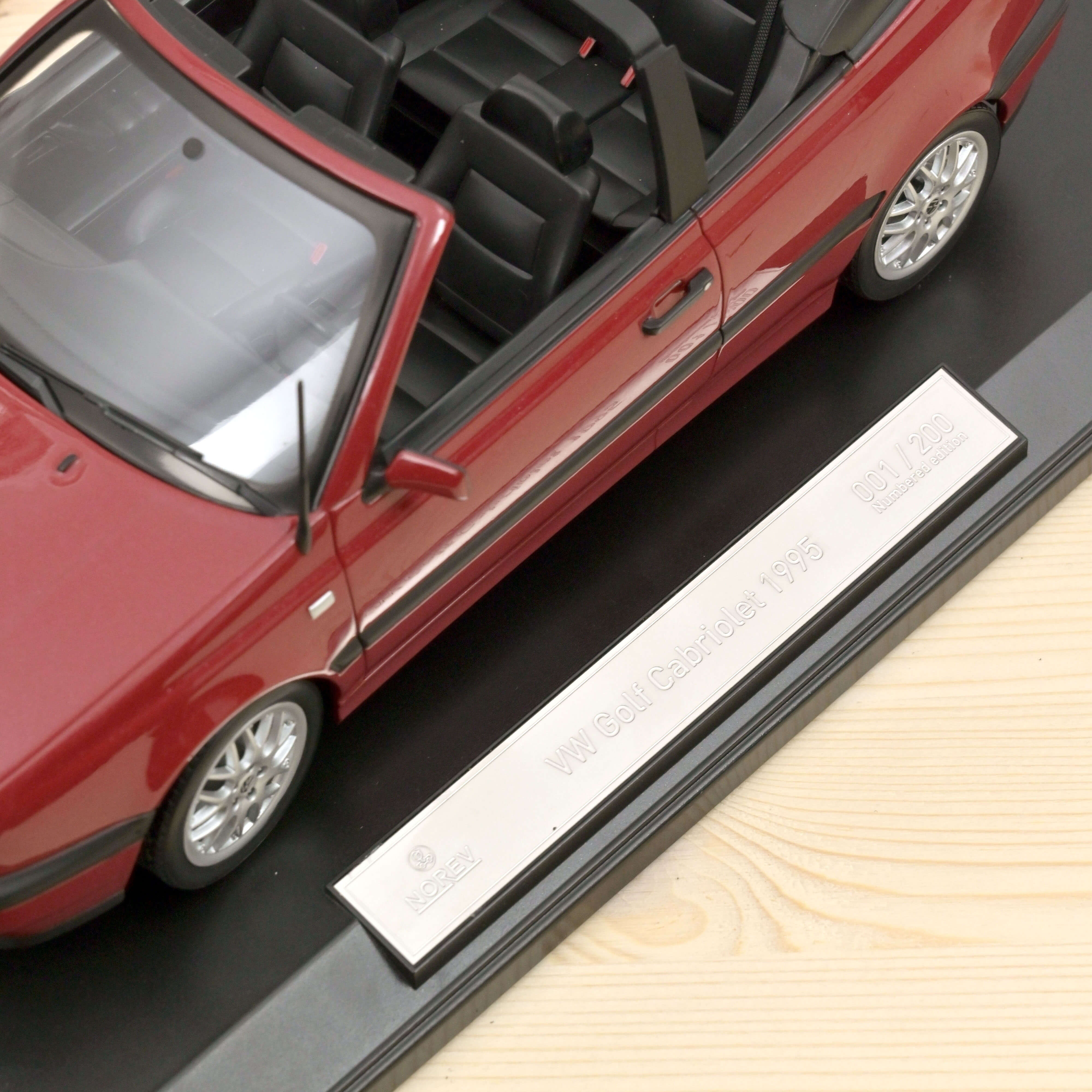 norev-vw-golf-iii-cabriolet-1995-modellino-auto-1-18-rosso-scuro-metallizzato-20 image 3
