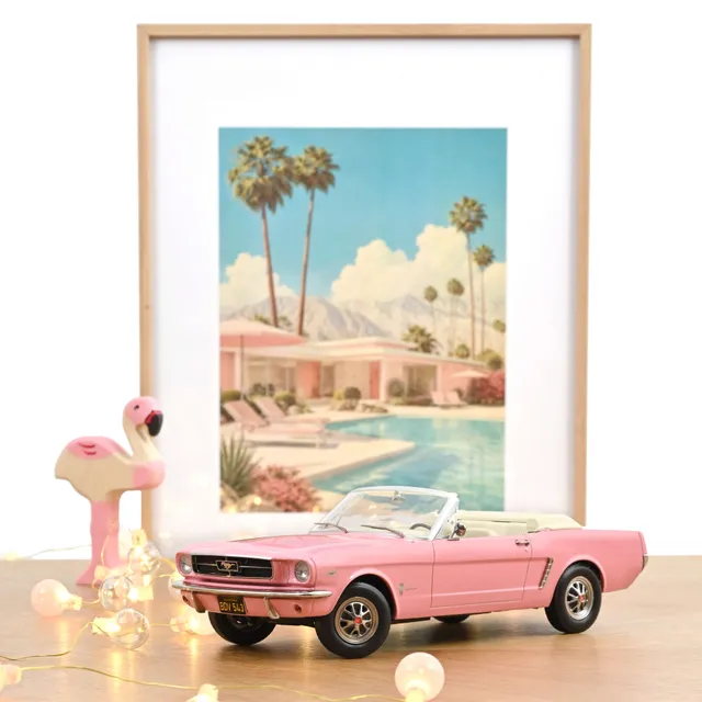 norev-ford-mustang-convertible-1965-modellino-auto-1-18-rosa-200-pcs image 1