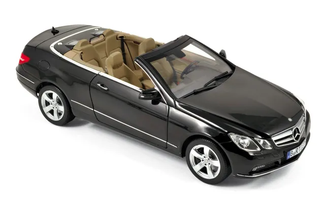 norev-mercedes-benz-classe-e-cabriolet-2010-nera-modellino-auto-1-18 image 1