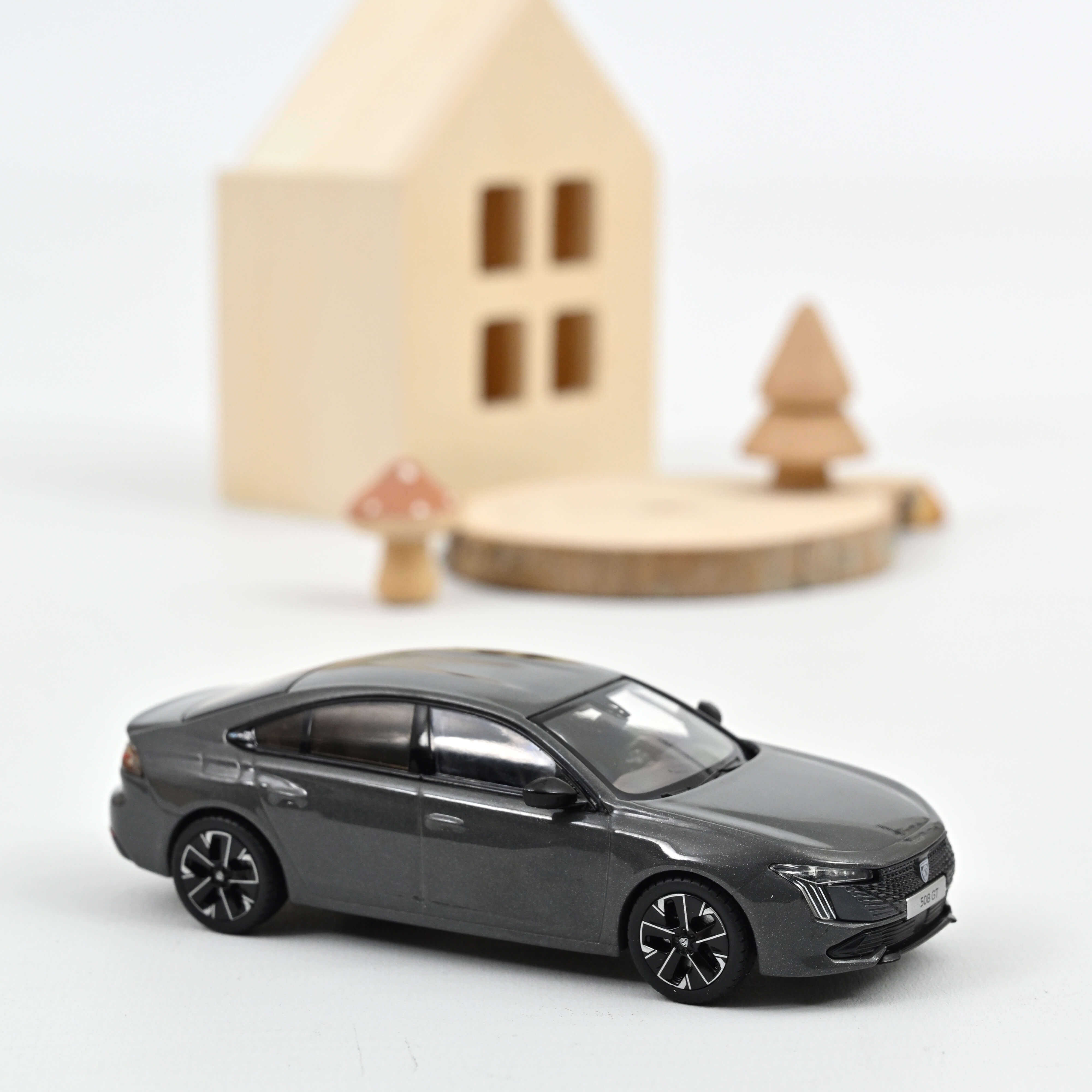 norev-peugeot-508-gt-hybrid-2023-gris-s-l-nium-1-43-mod-allino-fastback image 1