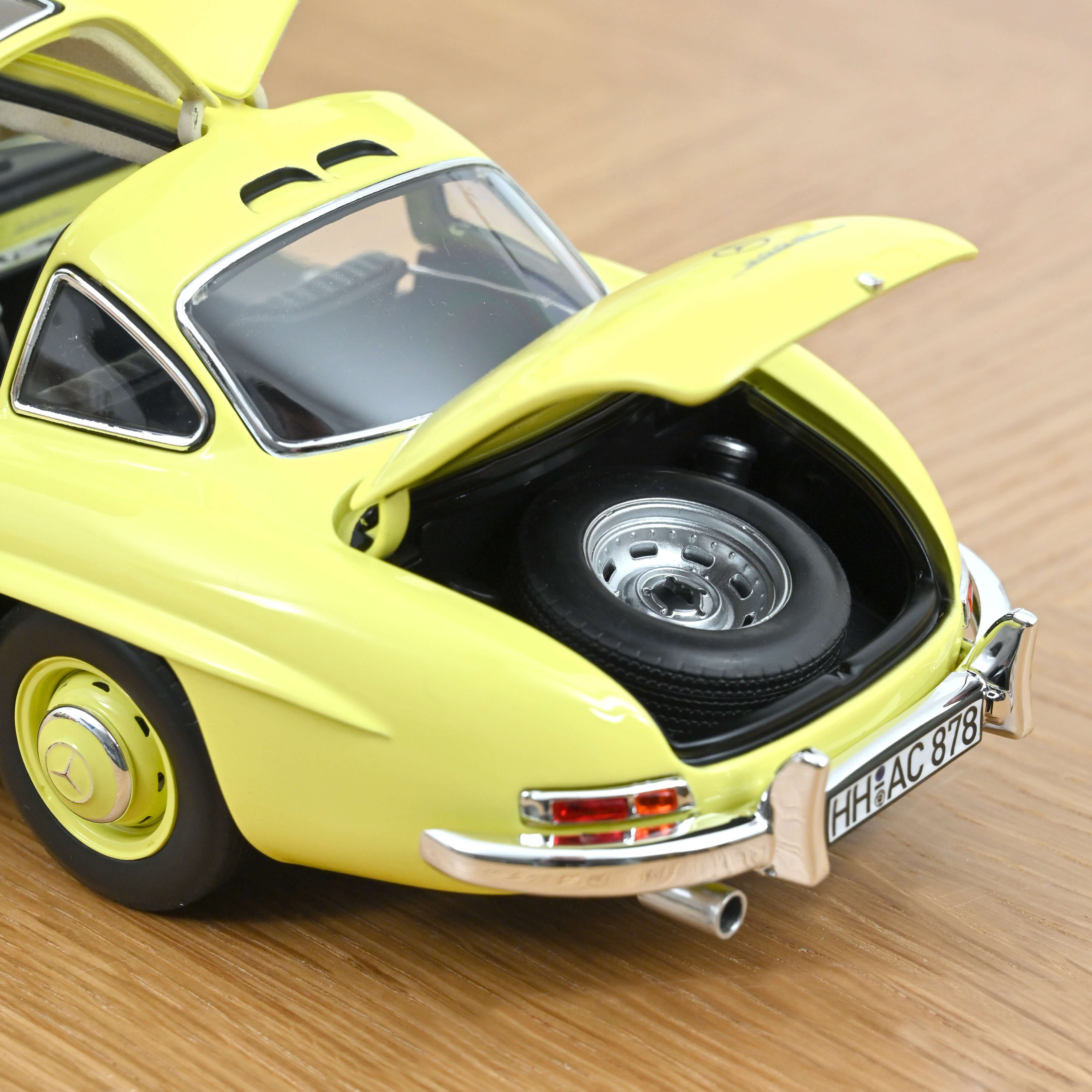 norev-mercedes-benz-300-sl-1954-giallo-fantasia-1-18-200-pz-edizione-limitata image 8