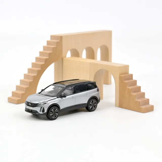 norev-peugeot-5008-gt-black-pack-2021-modellino-auto-1-43-grigio-artense-2 image 1