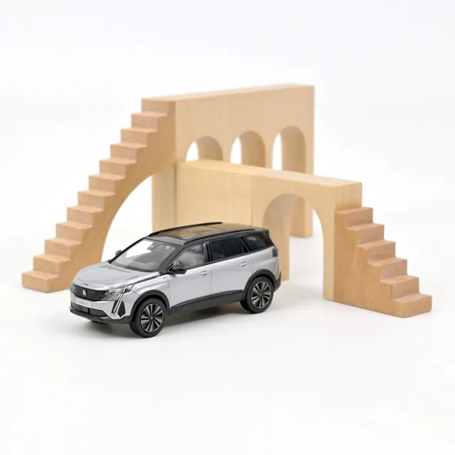norev-peugeot-5008-gt-black-pack-2021-modellino-auto-1-43-grigio-artense image 1