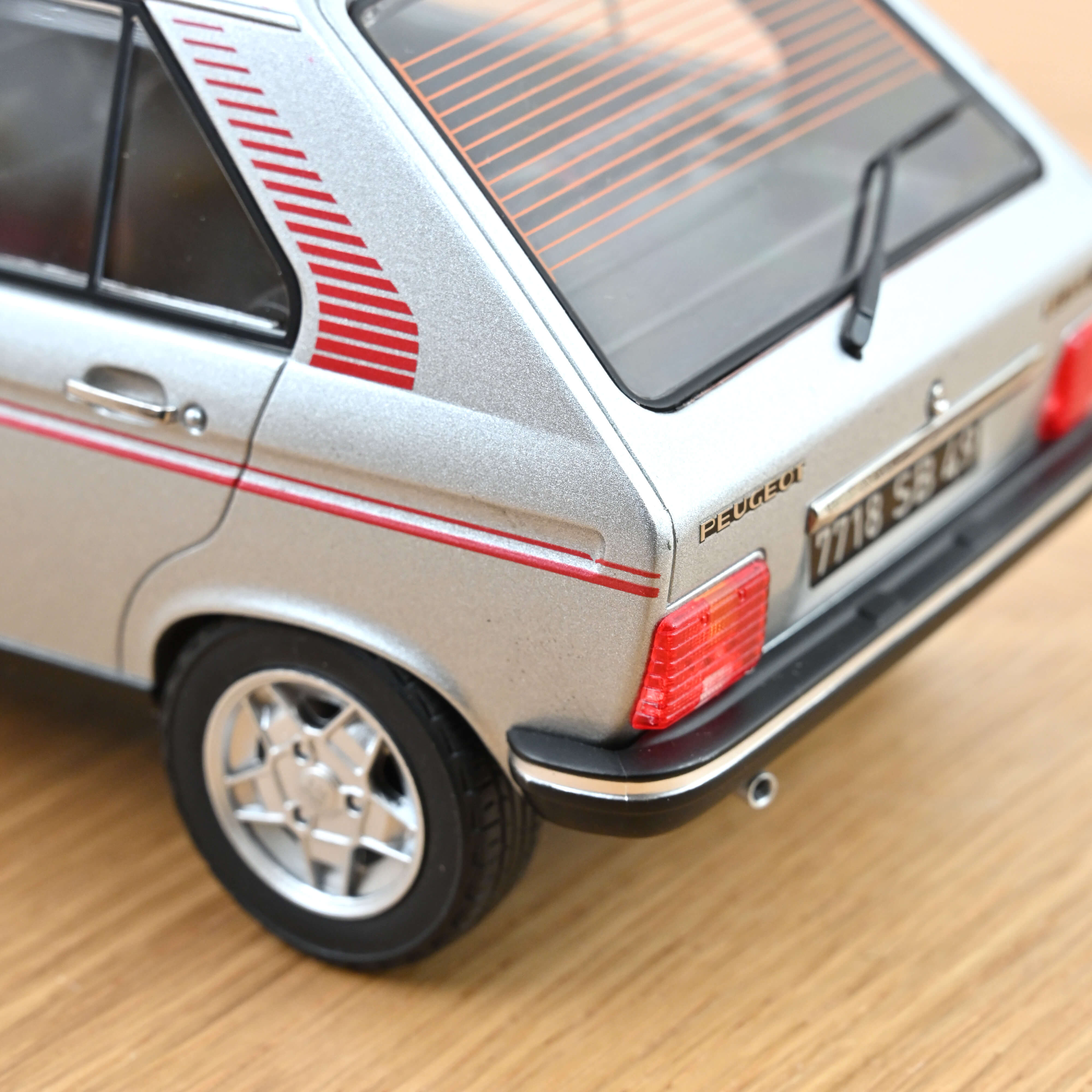 norev-peugeot-104-s-1981-grigia-metallizzata-1-18-edizione-limitata-104-pz image 5
