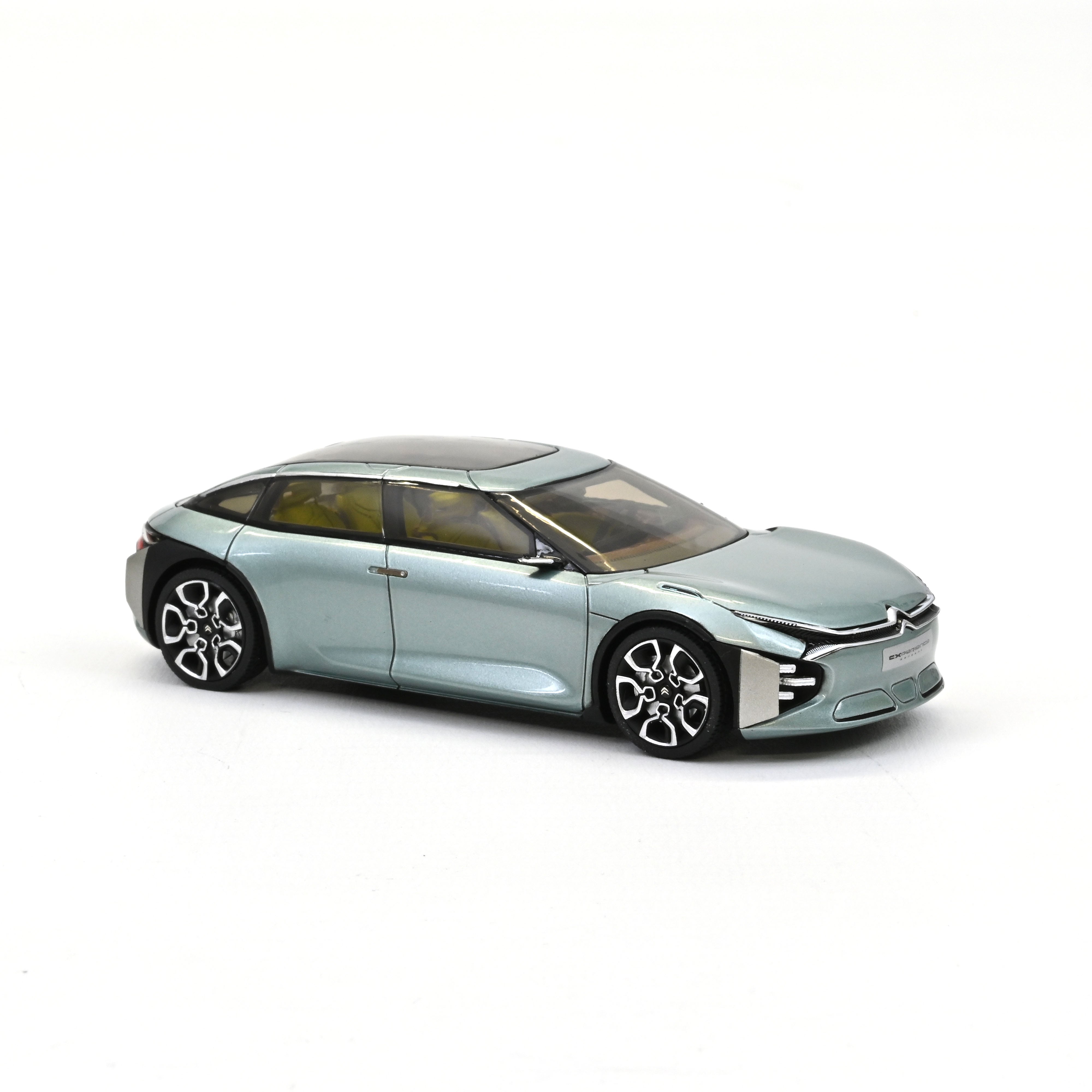 norev-citro-n-cxperience-concept-2016-1-43 image 2