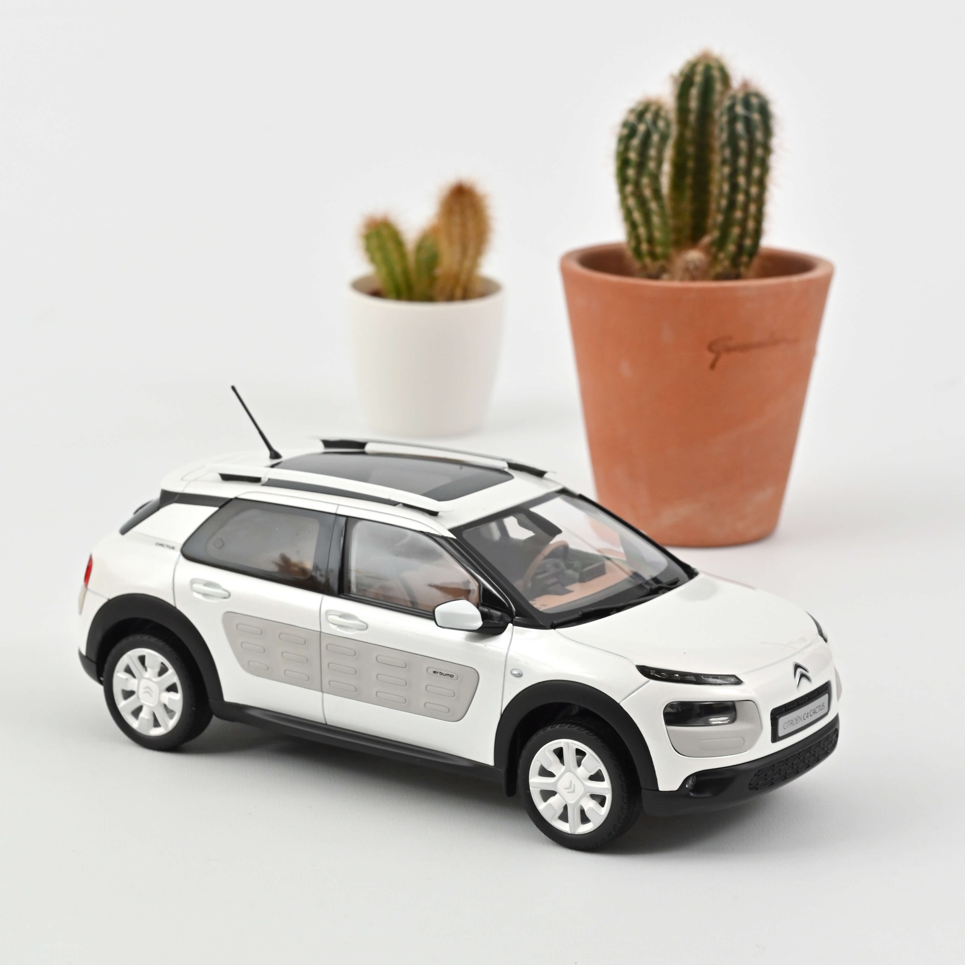 norev-citro-n-c4-cactus-w-2016-modellino-1-18-edizione-200-pezzi image 1