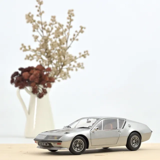norev-alpine-a310-1600-vf-1975-modellino-1-18-argento-310-pz image 1