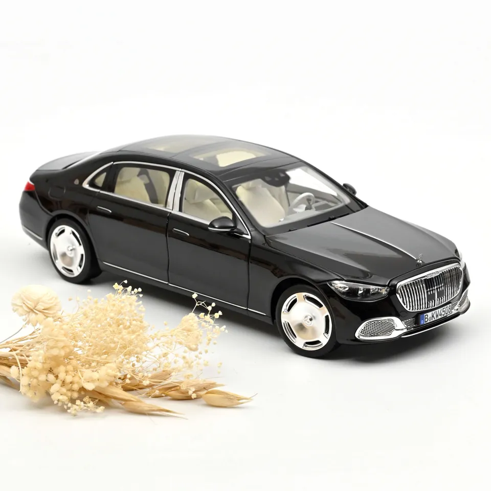 norev-mercedes-maybach-s-680-4matic-2021-modellino-auto-1-18-nero image 1