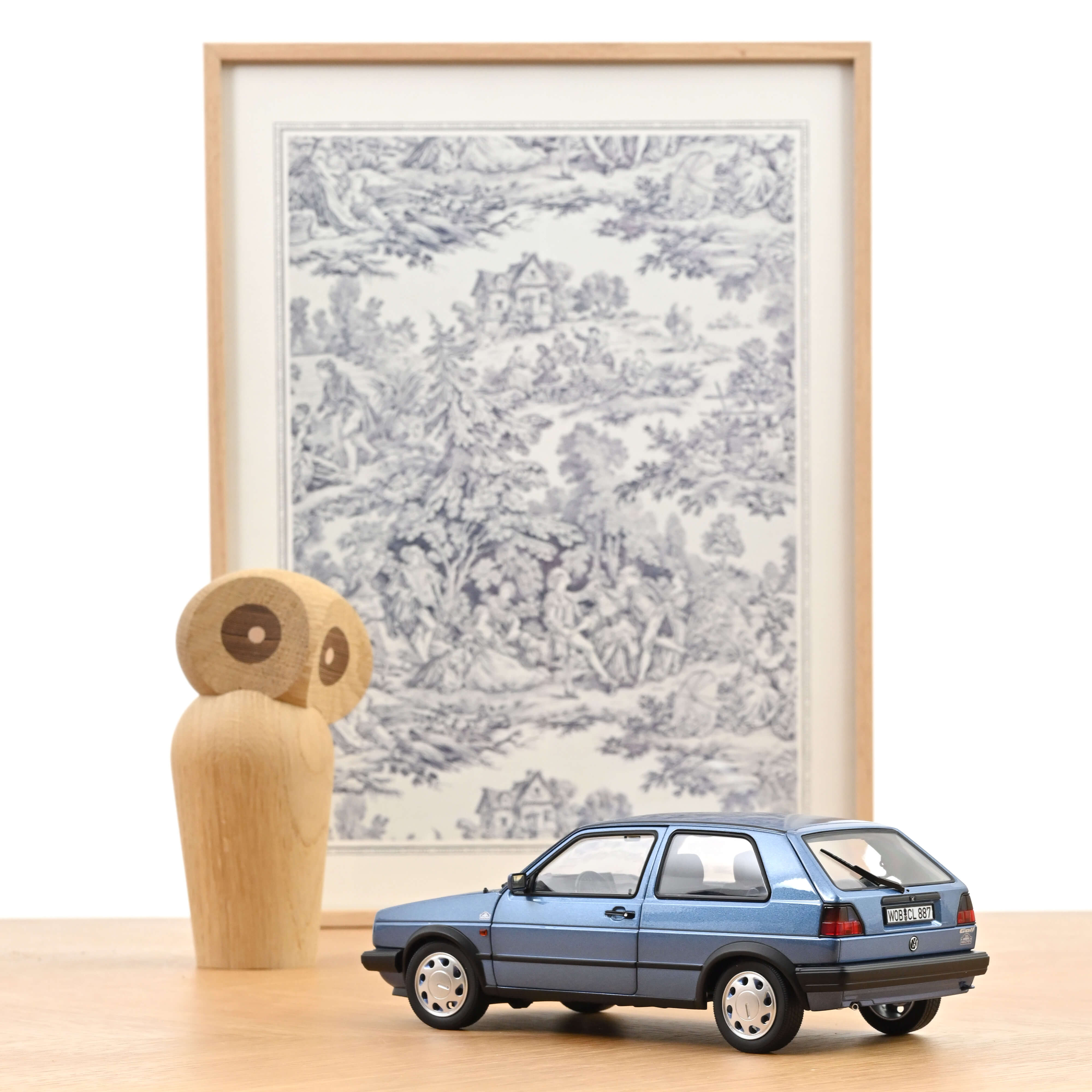 norev-vw-golf-10-million-1988-modellino-auto-1-18-blu-etoile-metallizzato image 3