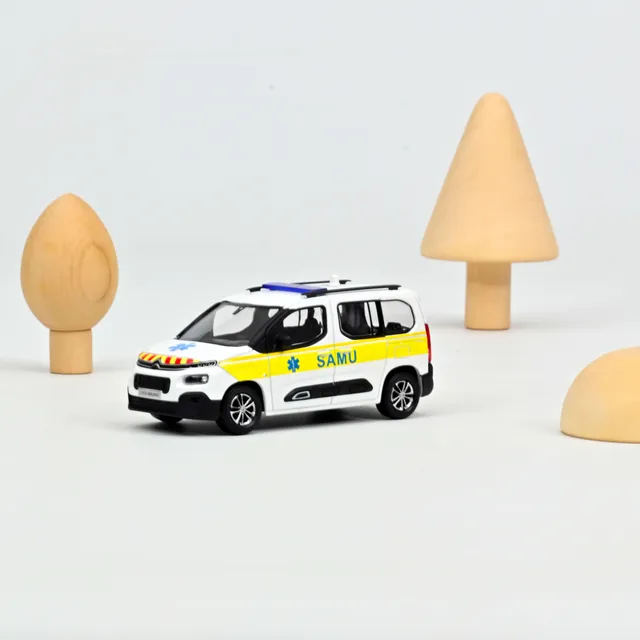 norev-citro-n-berlingo-2020-samu-modellino-furgone-1-43 image 1