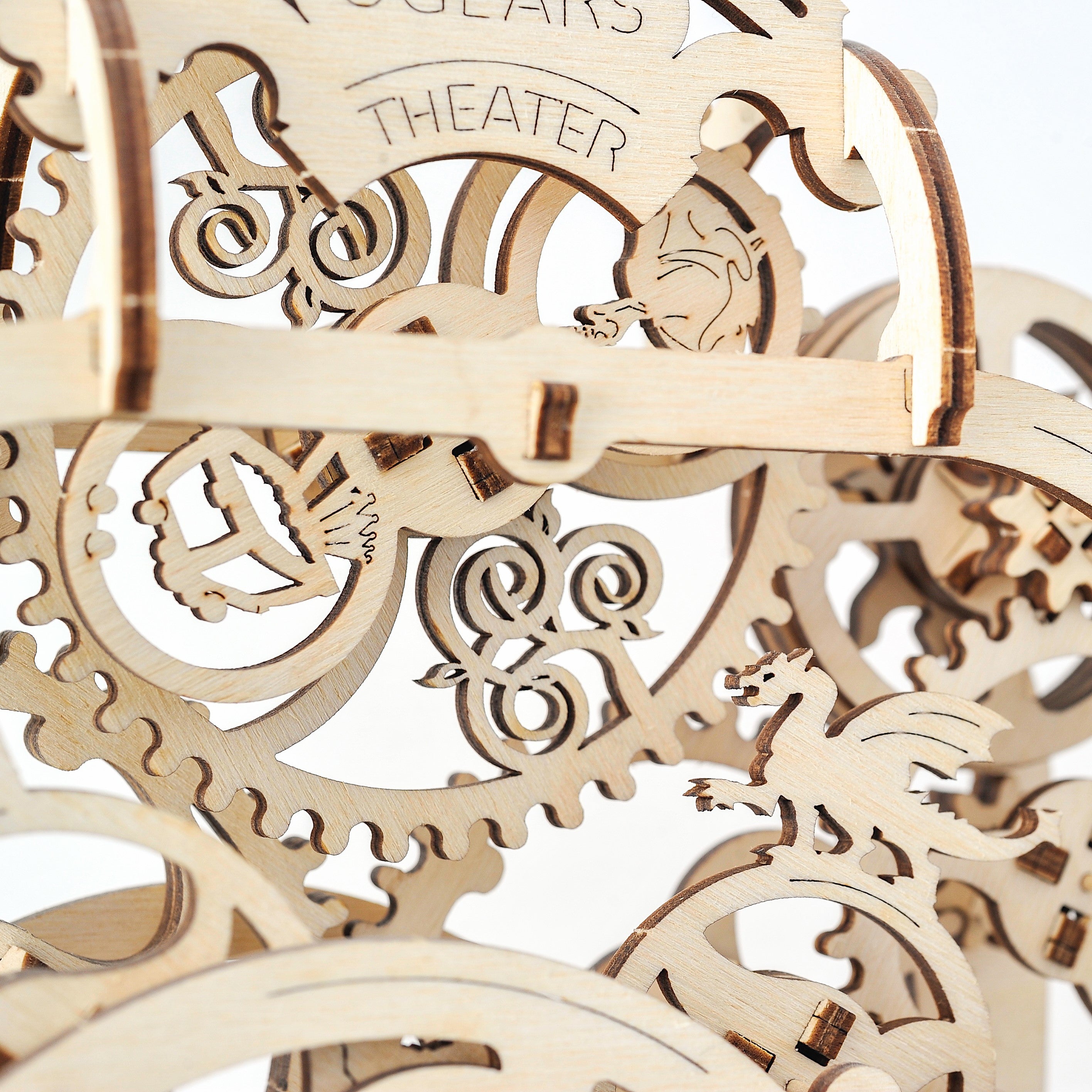 ugears-theater-teatro-meccanico-in-legno-con-personaggi-rotanti image 4