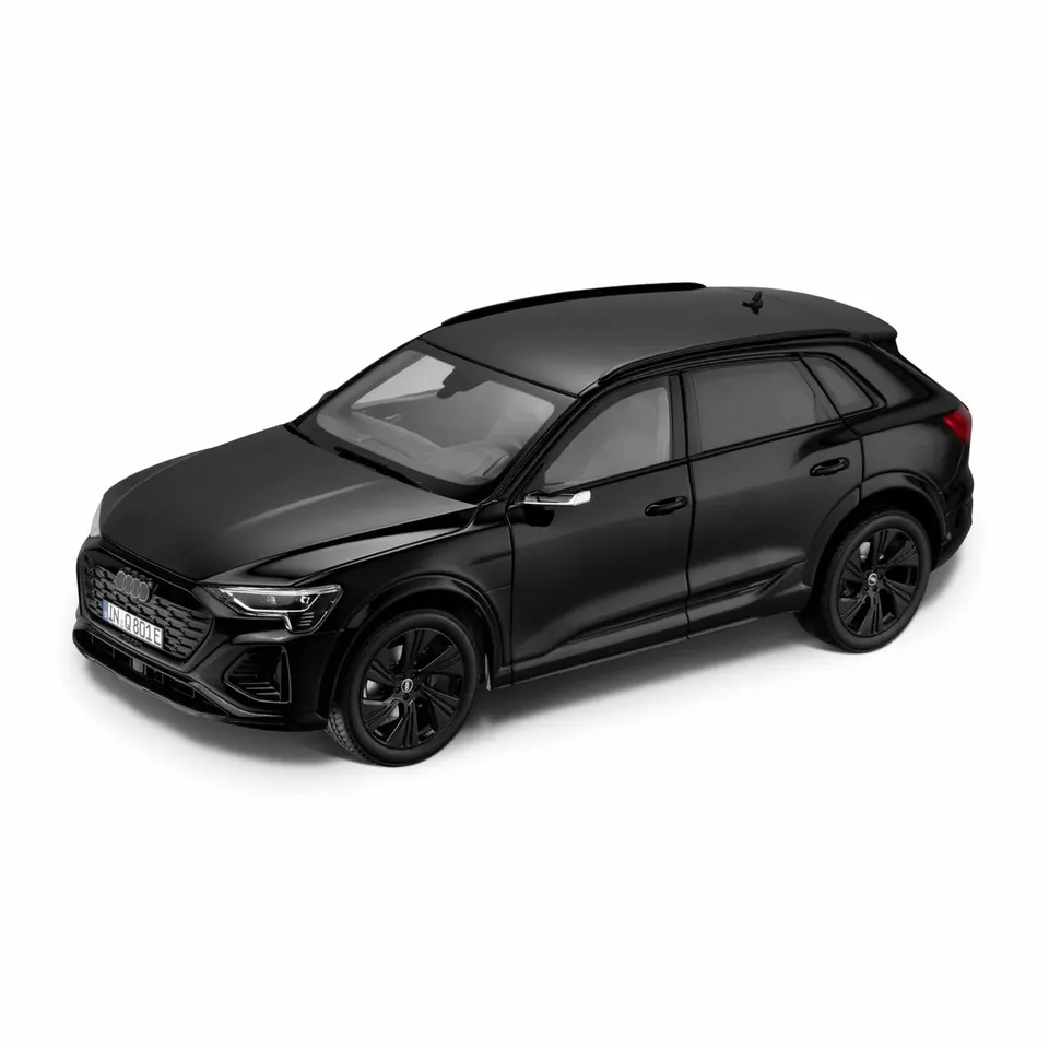 norev-audi-q8-e-tron-2023-mythos-noir-mythe-modellino-auto-1-18 image 1
