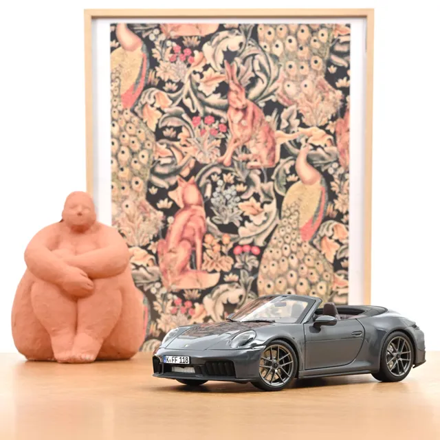 norev-porsche-911-carrera-cabriolet-2025-slate-grey-neo-1-18-200-pcs image 1