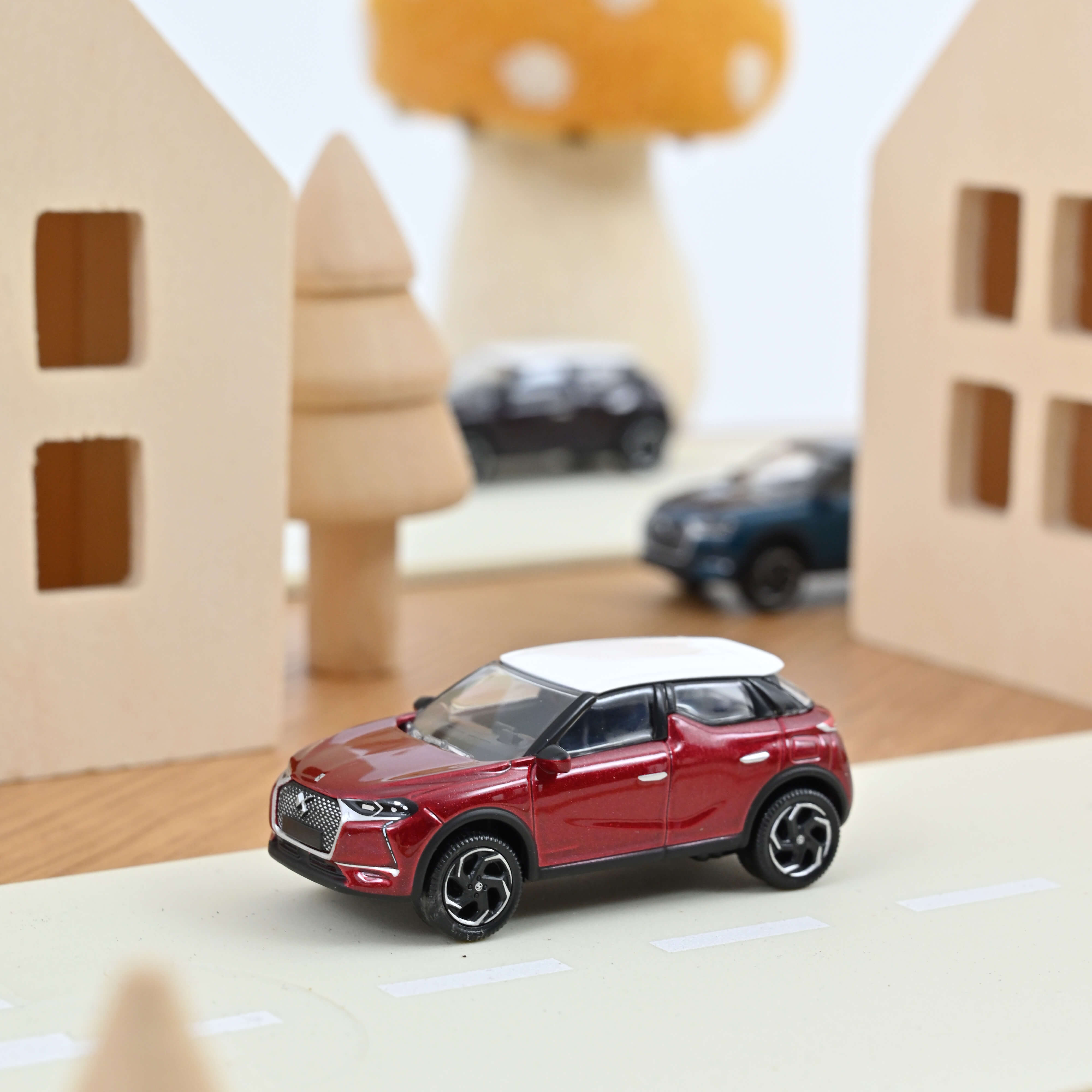 norev-ds-3-crossback-rouge-1-64-modellino-auto-minijet image 1