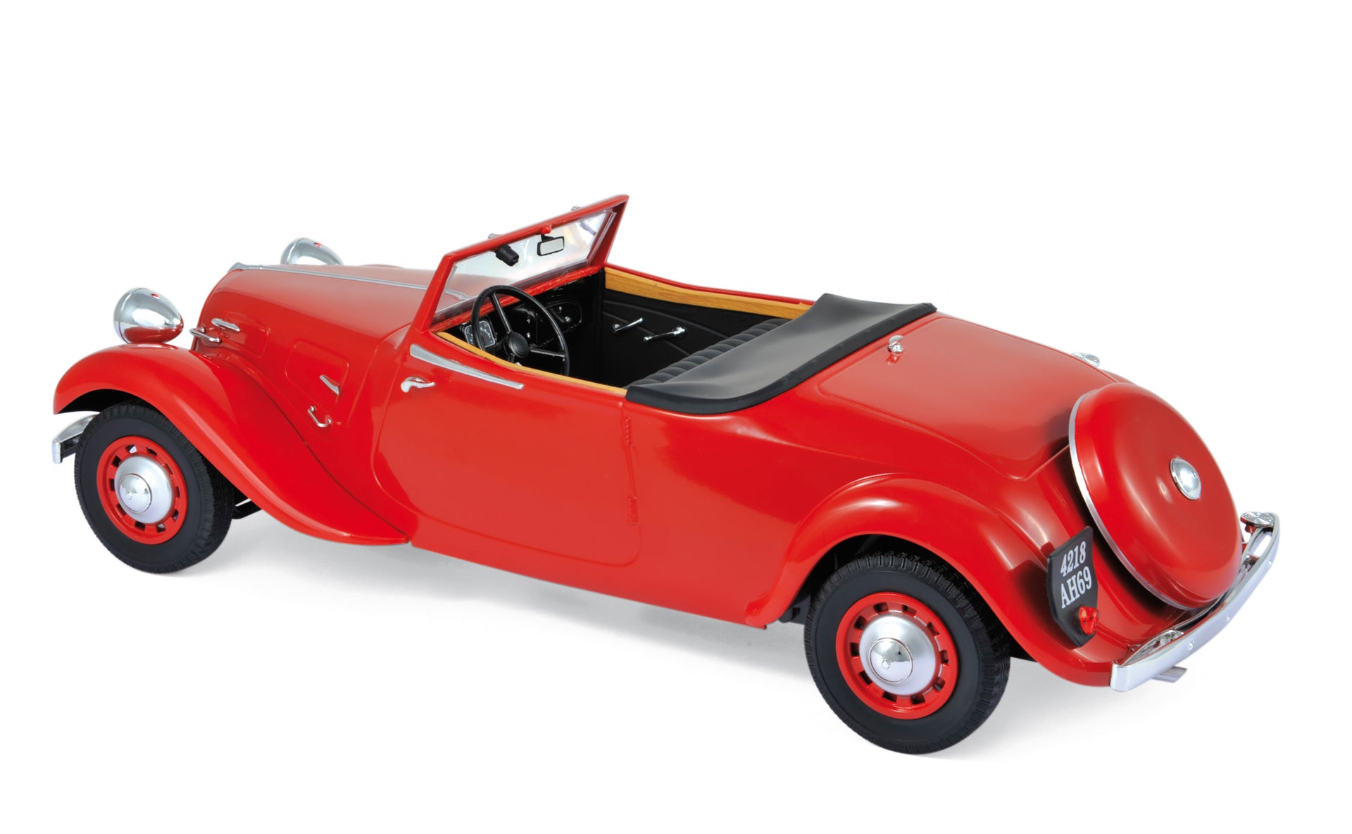 norev-citro-n-traction-avant-cabriolet-11b-1939-modellino-1-18-rosso-100pz image 1
