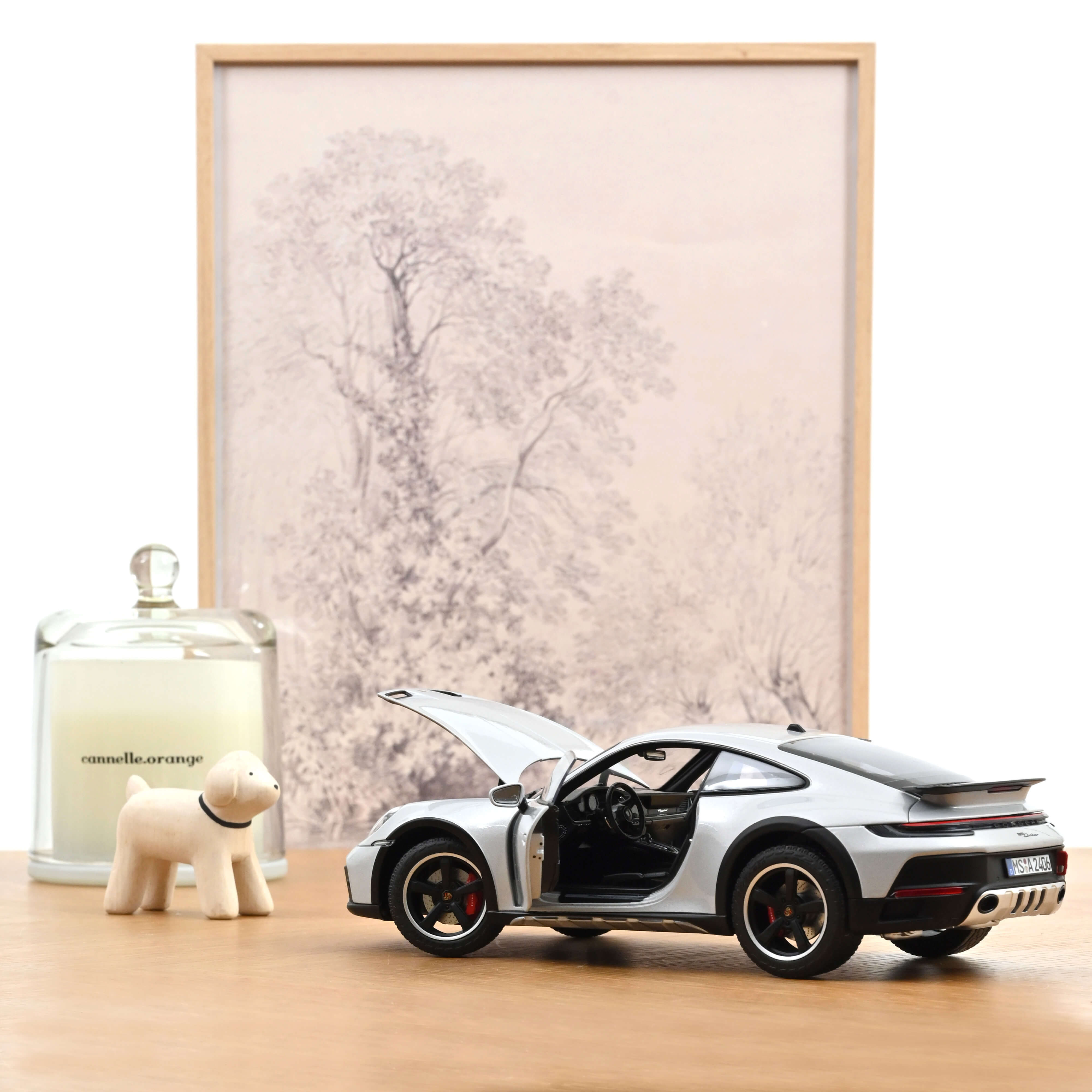 norev-porsche-911-dakar-2023-gris-glace-metallis-modellino-auto-1-18 image 3