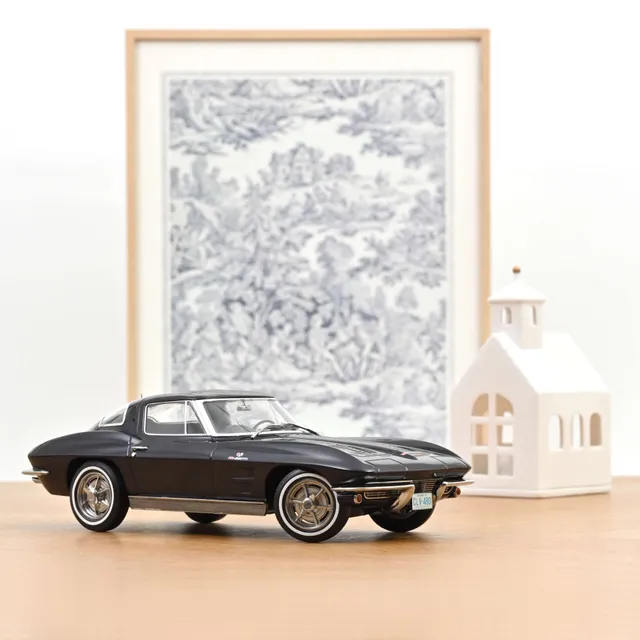 norev-chevrolet-corvette-sting-ray-1963-1-18-blu-daytona-200-pz image 1