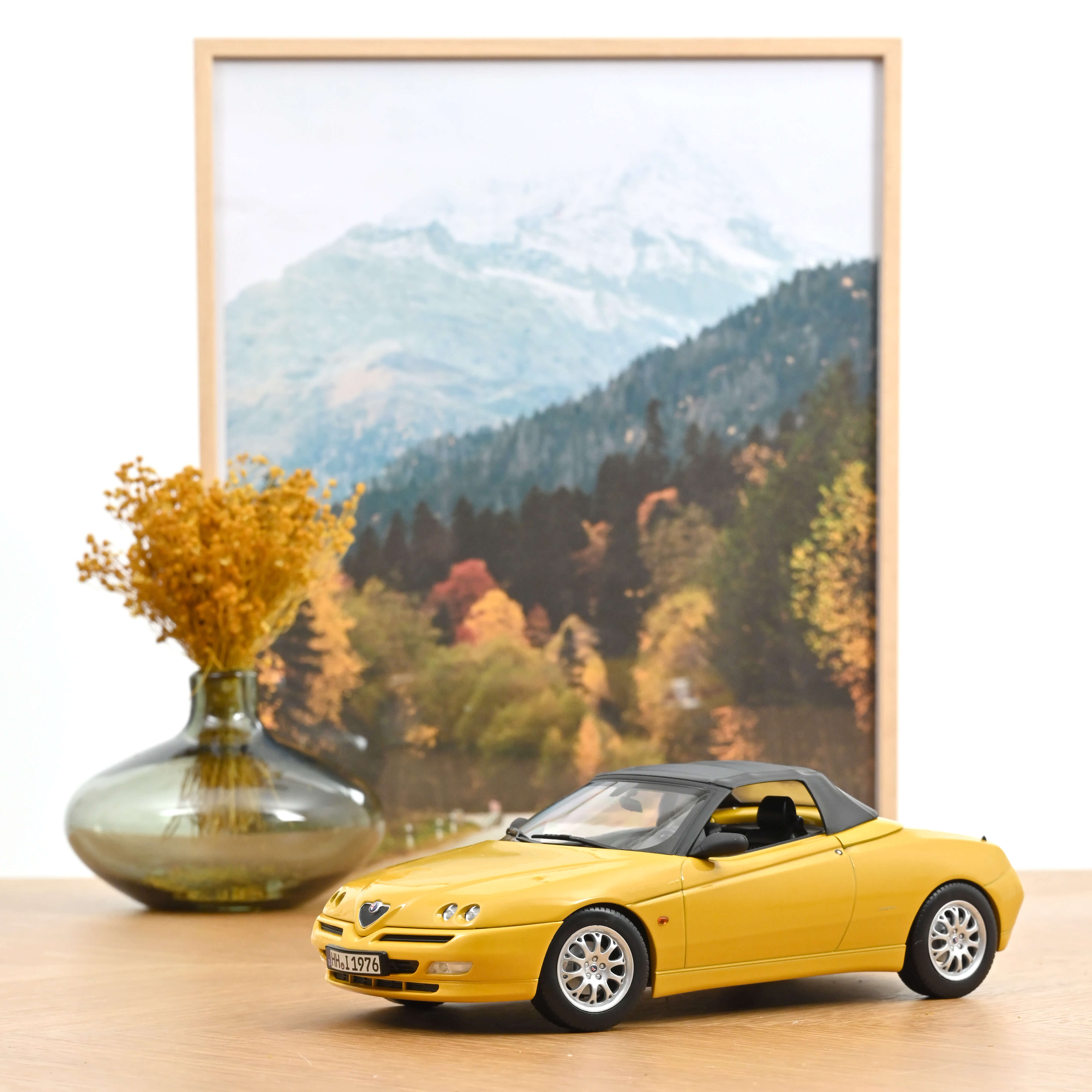 norev-alfa-romeo-spider-1999-giallo-zoe-metallizzato-modellino-1-18-edizione-lim image 2