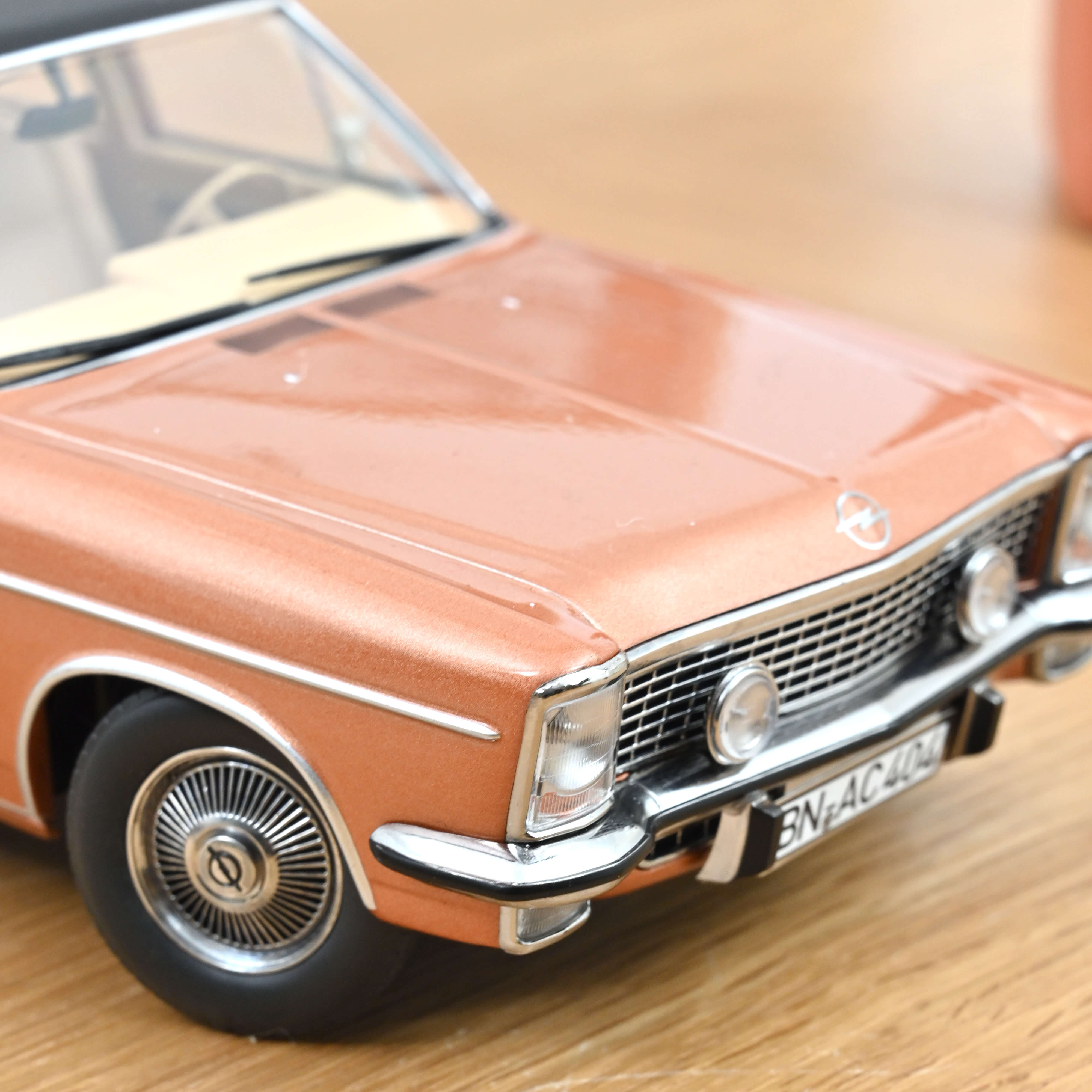 norev-opel-diplomat-v8-1969-modellino-auto-1-18-rosso-rame-metallizzato image 4