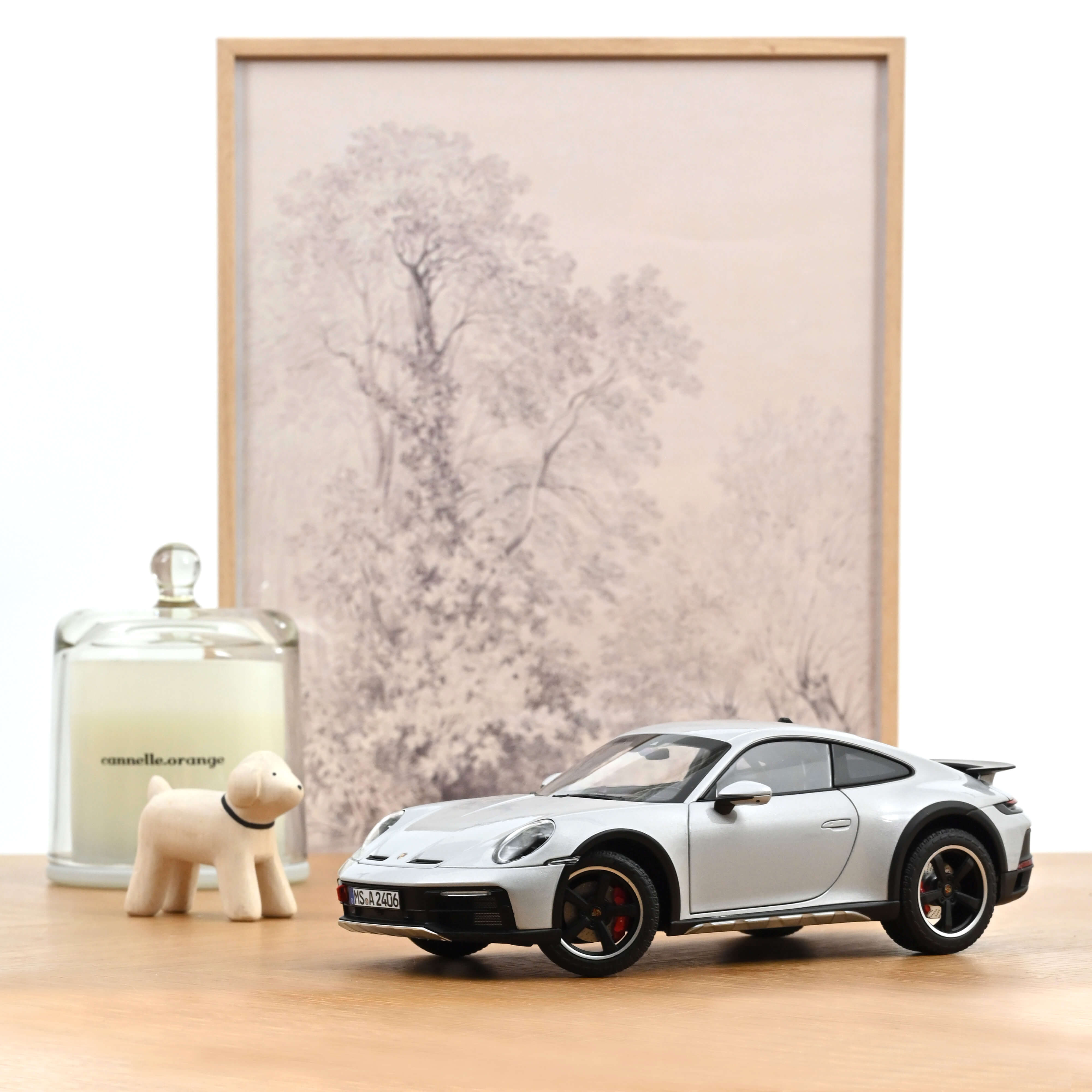 norev-porsche-911-dakar-2023-gris-glace-metallis-modellino-auto-1-18 image 2