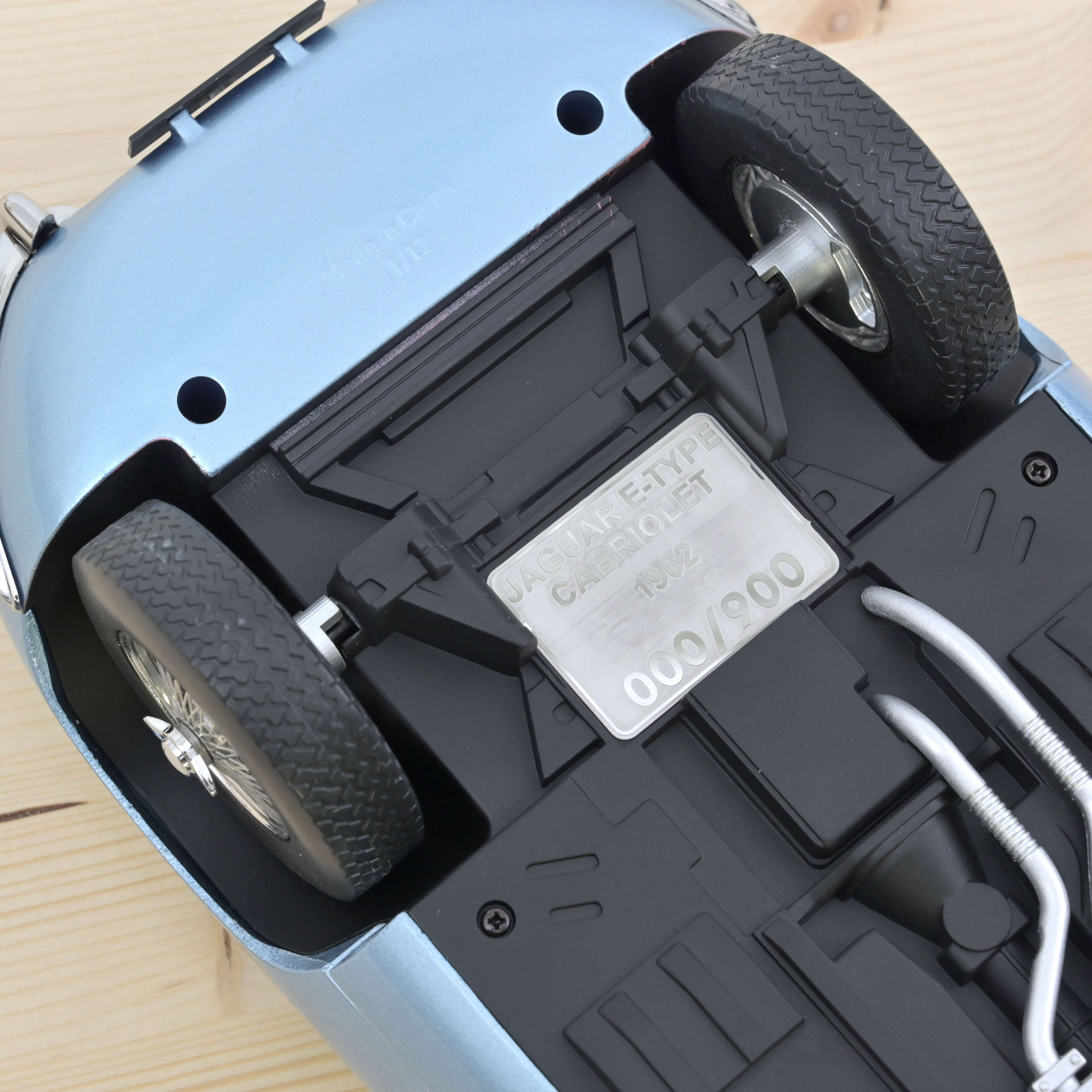norev-jaguar-e-type-cabriolet-1962-1-12-blu-metallizzato-modellino-die-cast-da-c image 3