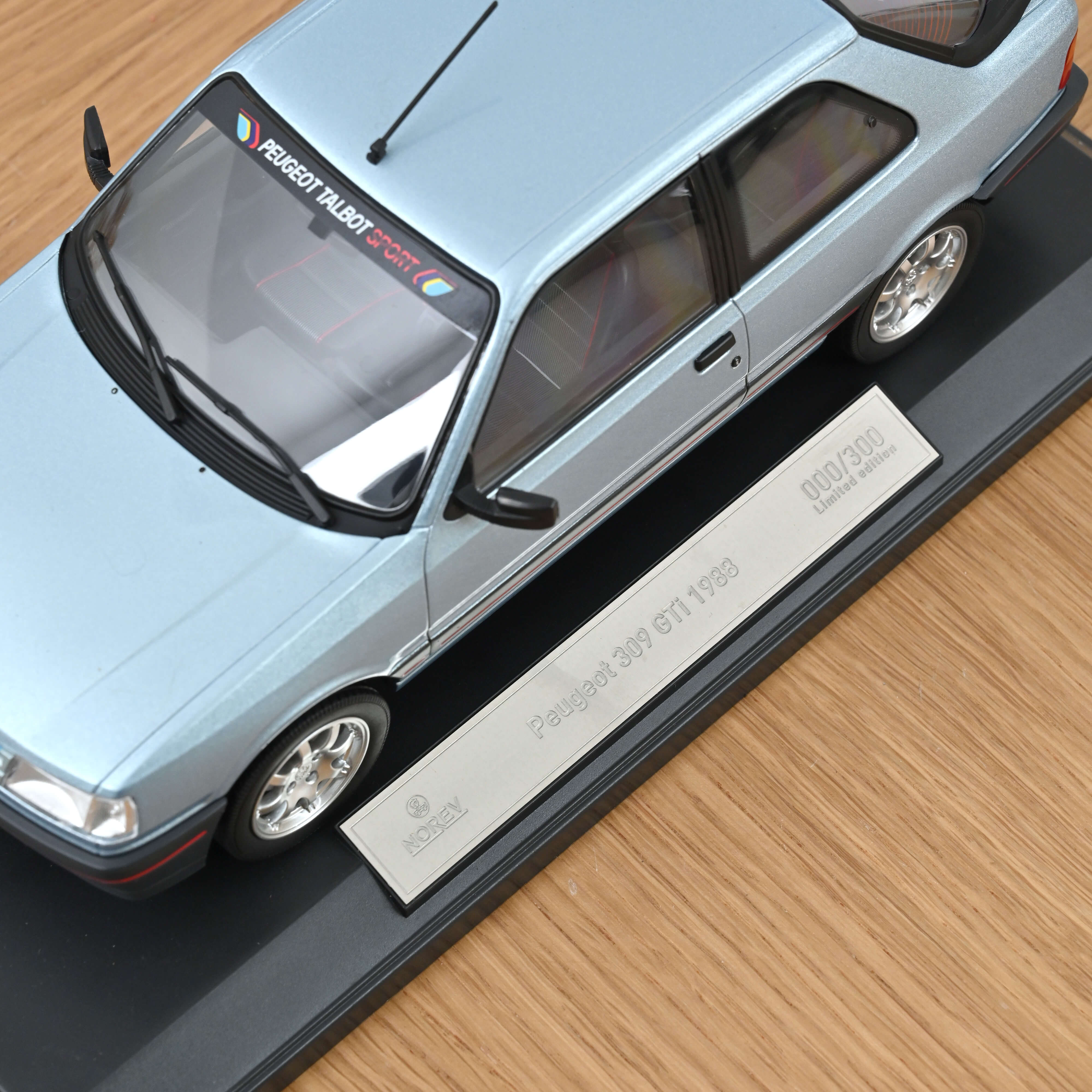 norev-peugeot-309-gti-1988-1-18-modellino-blu-topazio-edizione-300-pz image 5