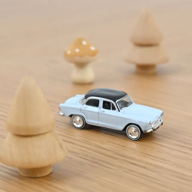 norev-simca-aronde-1962-auto-in-miniatura-1-87-grigio-princesse-tetto-nero image 1