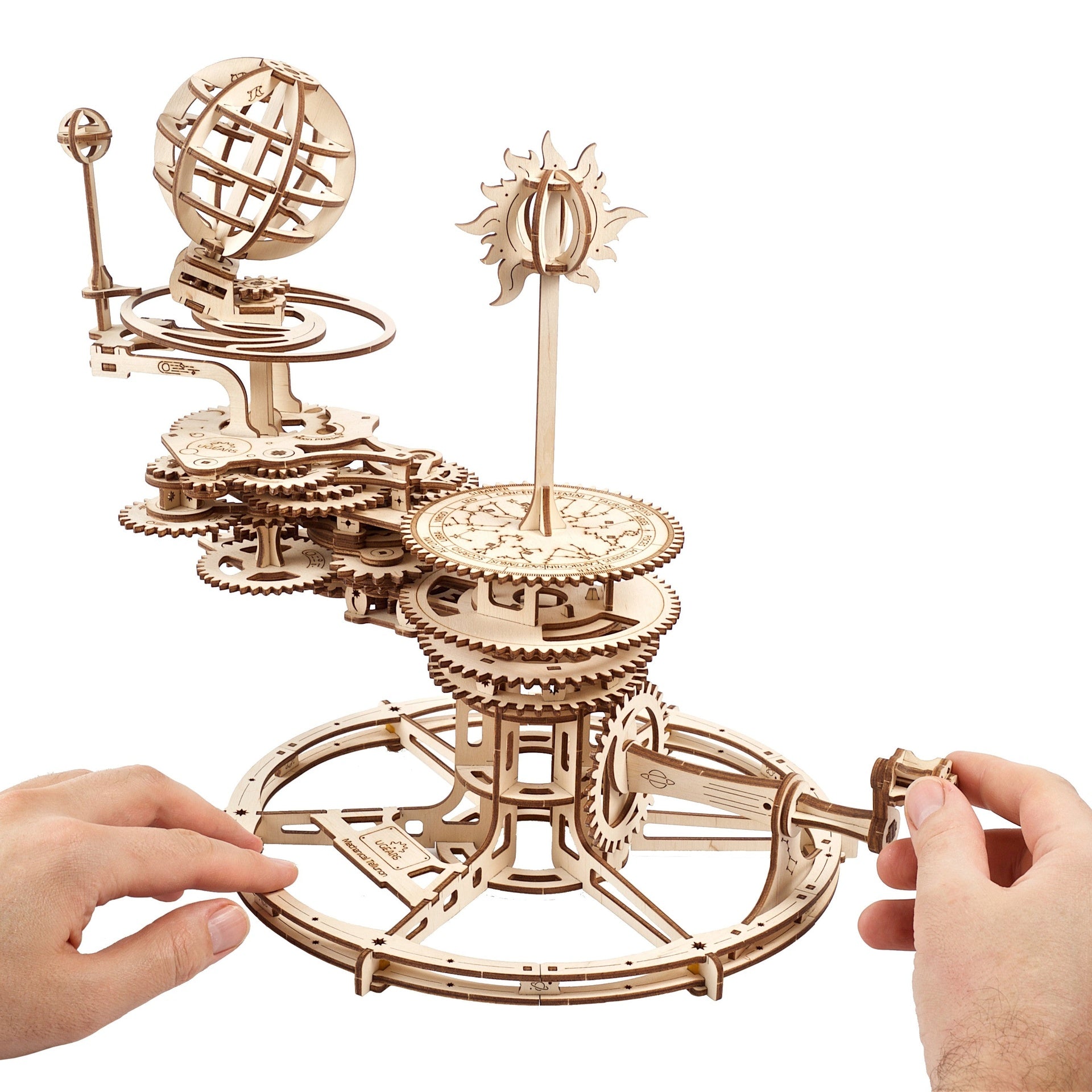 ugears-mechanical-tellurion-planetario-sole-terra-luna-in-legno image 4