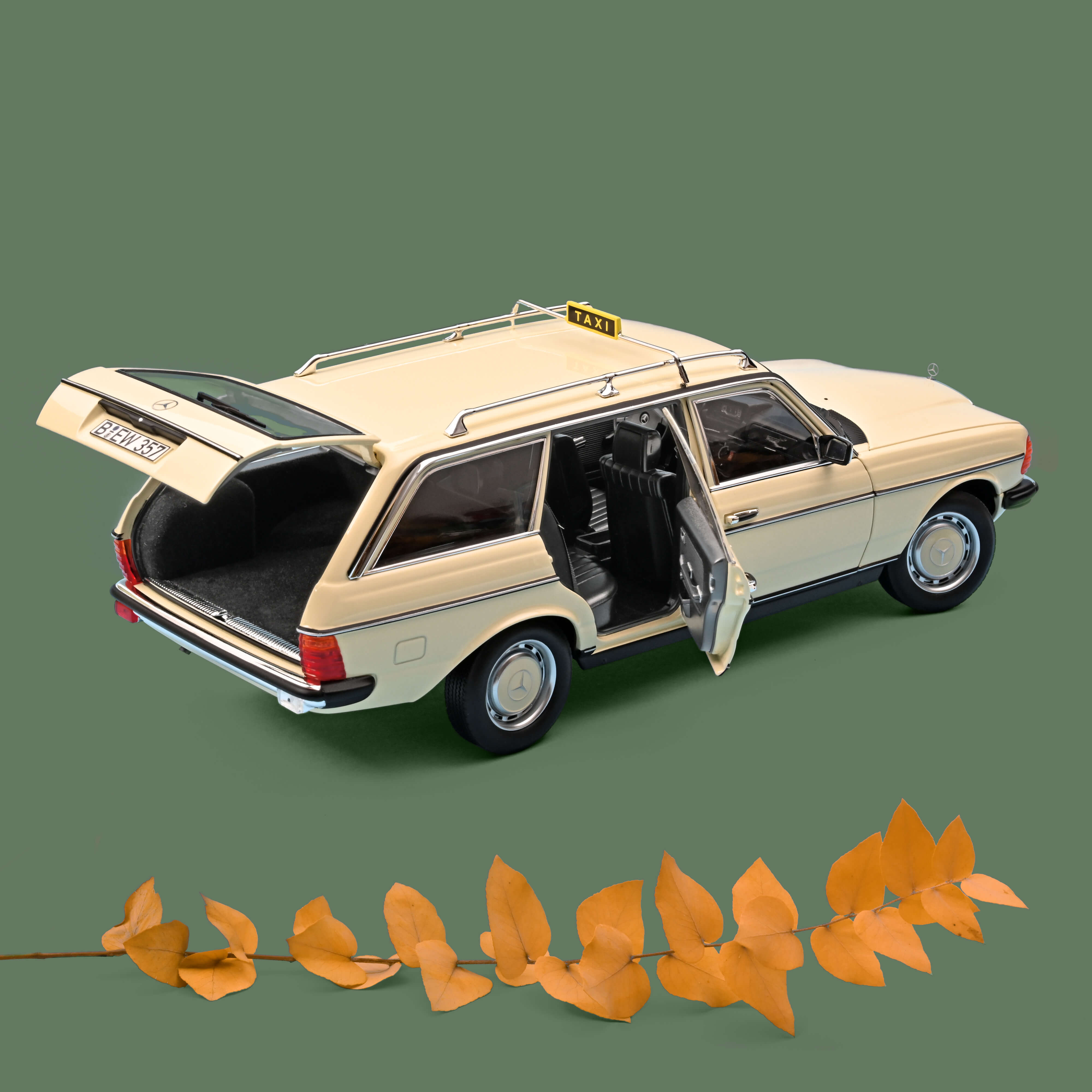 norev-mercedes-benz-200-t-1982-taxi-1-18-modellino-die-cast image 3