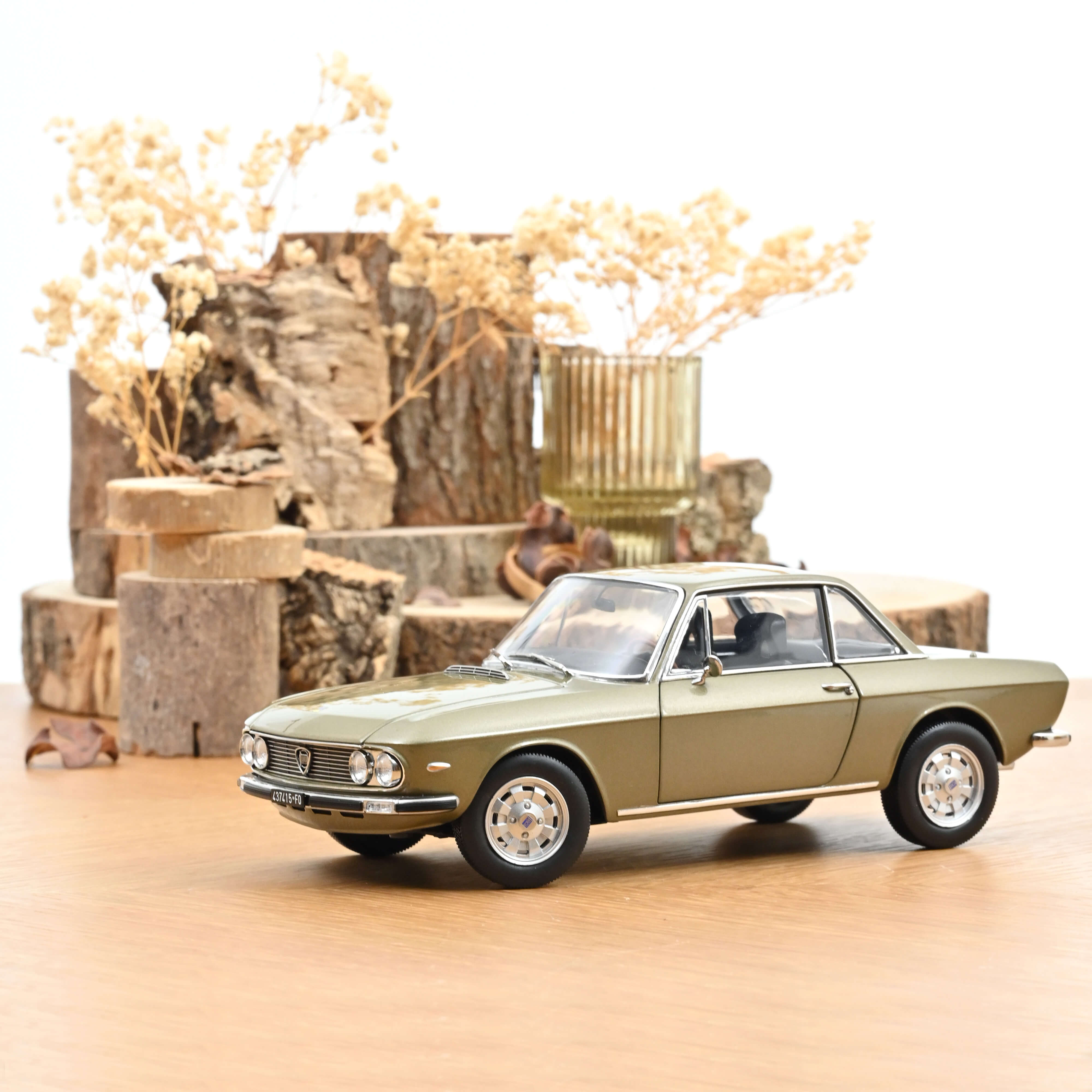 norev-lancia-fulvia-1971-modellino-auto-1-18-bronzo-longchamps image 1