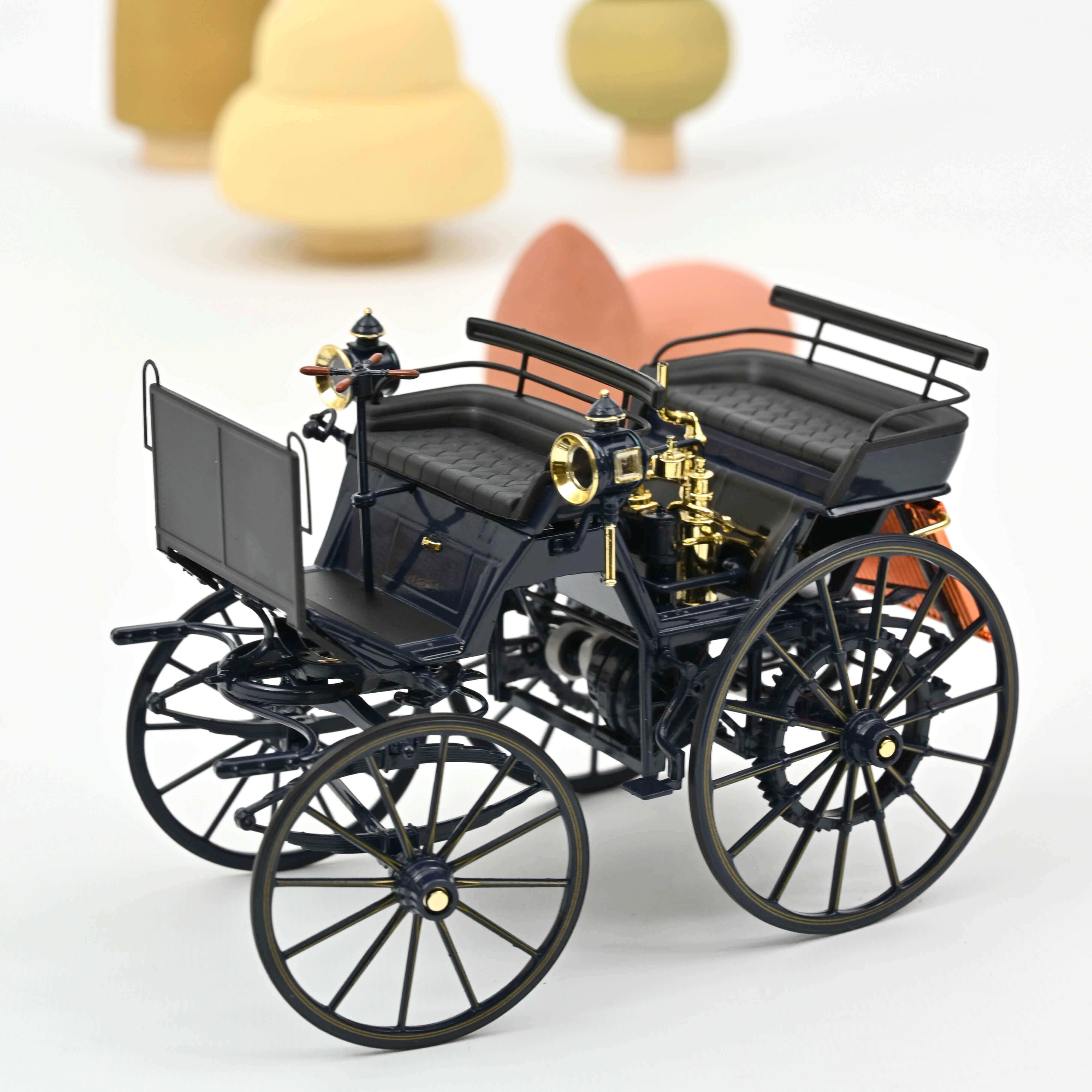 norev-daimler-motorkutsche-1886-blu-scuro-modellino-auto-1-18 image 1