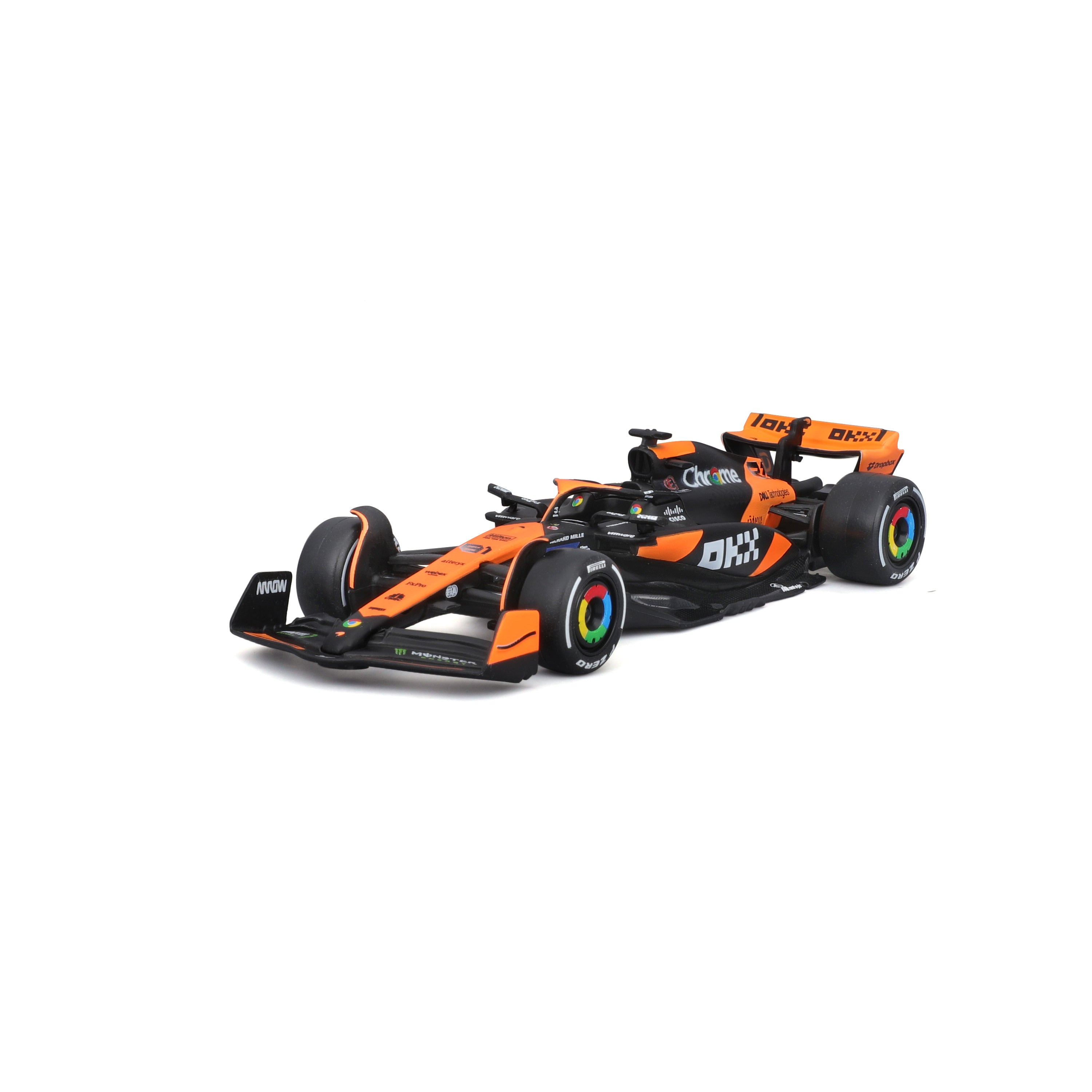 bburago-mercedes-truck-mclaren-mcl38-4-norris-set-1-43 image 4