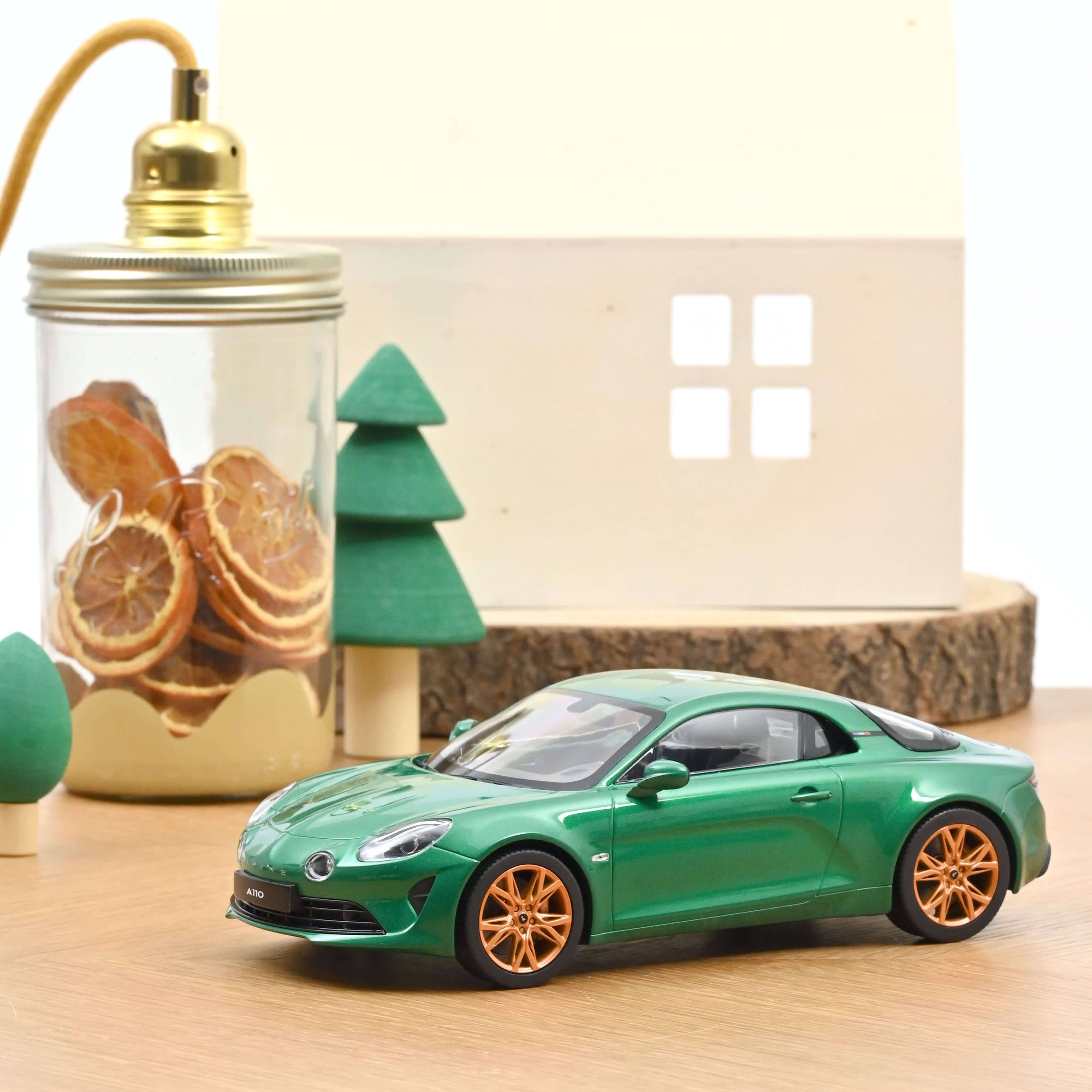 norev-alpine-a110-gt-2022-vert-emeraude-1-18-110-pz-modellino-edizione-limitata image 1