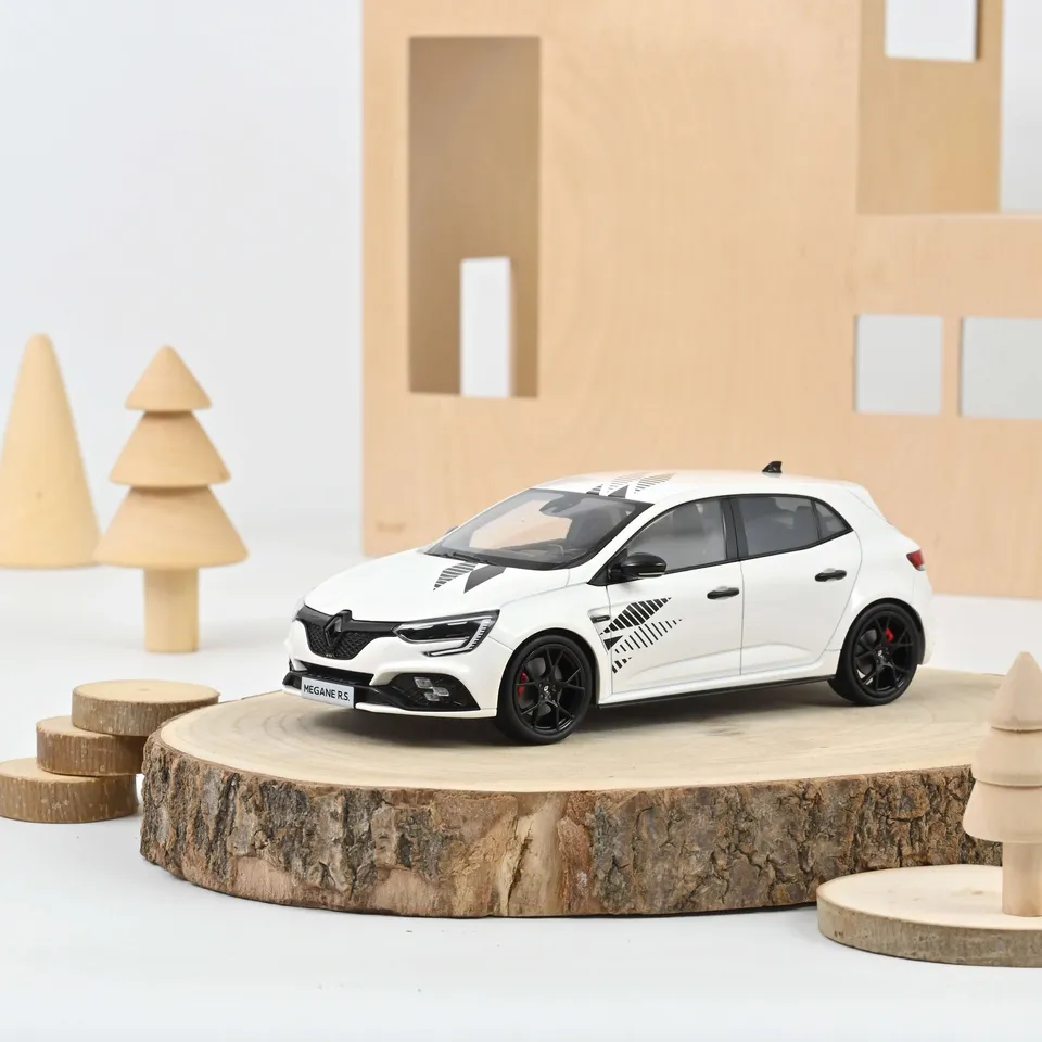 norev-renault-megane-r-s-ultime-2023-bianco-perla-modellino-auto-1-18 image 1