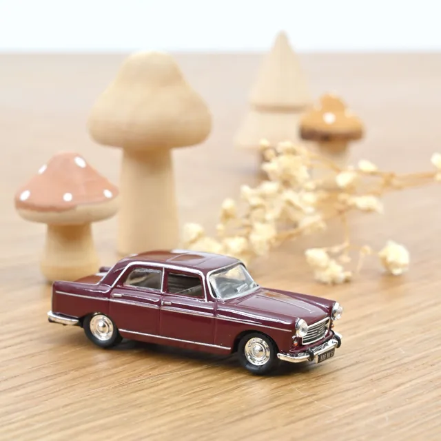 norev-peugeot-404-1968-marrone-algue-brune-1-87 image 1
