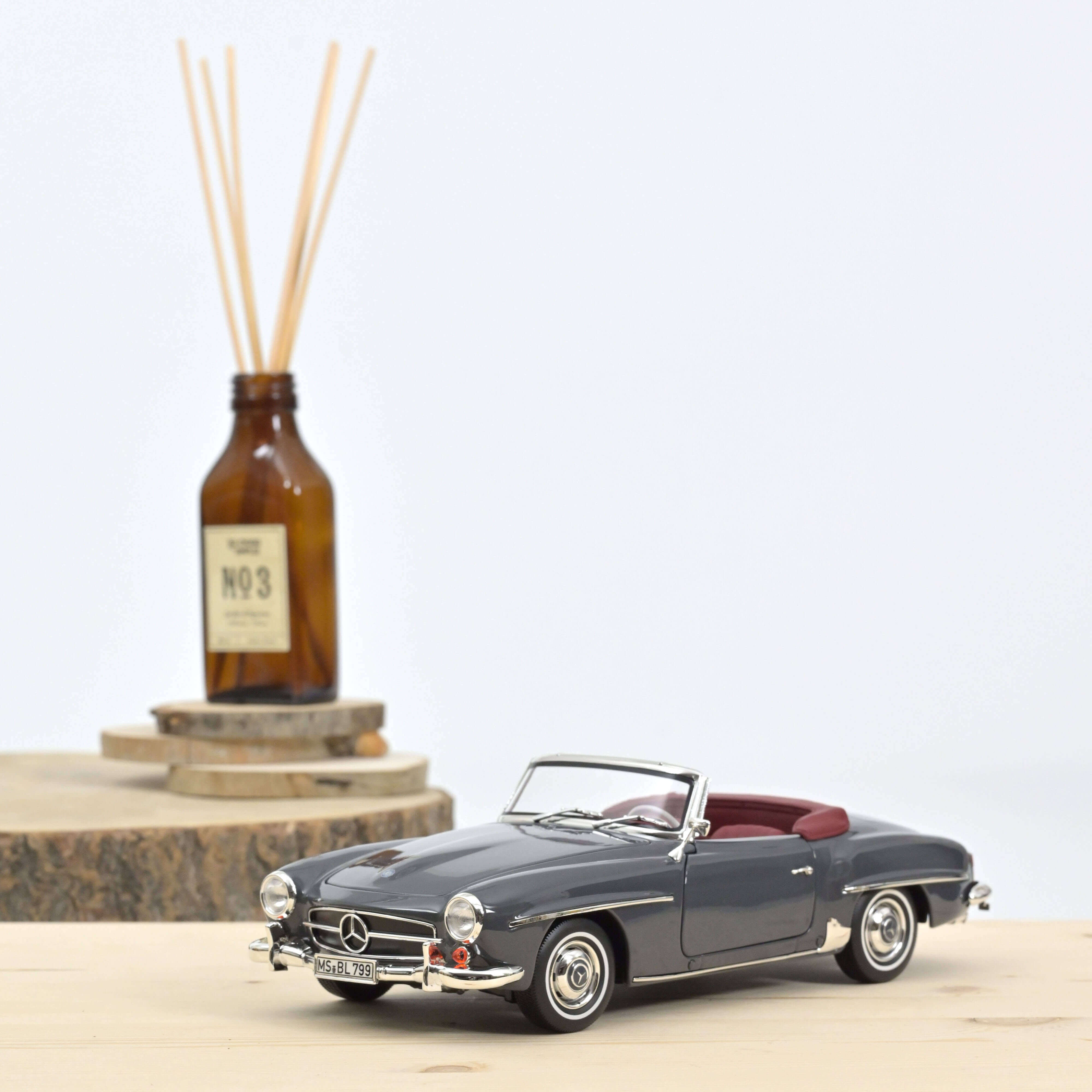 norev-mercedes-benz-190-sl-1957-modellino-auto-1-18-grigio-2 image 1