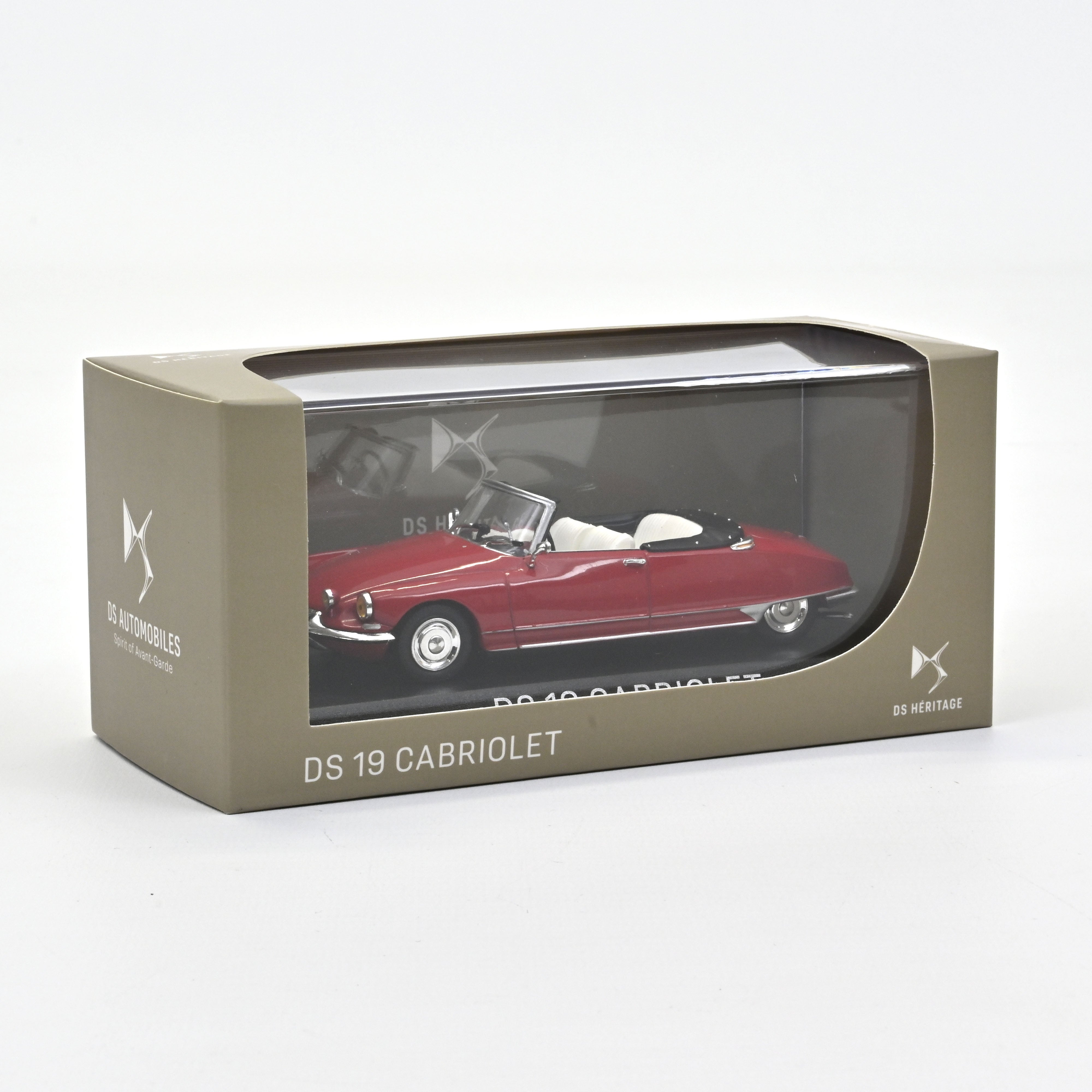 norev-ds-19-cabriolet-modellino-auto-1-43-rosso-cornaline image 2