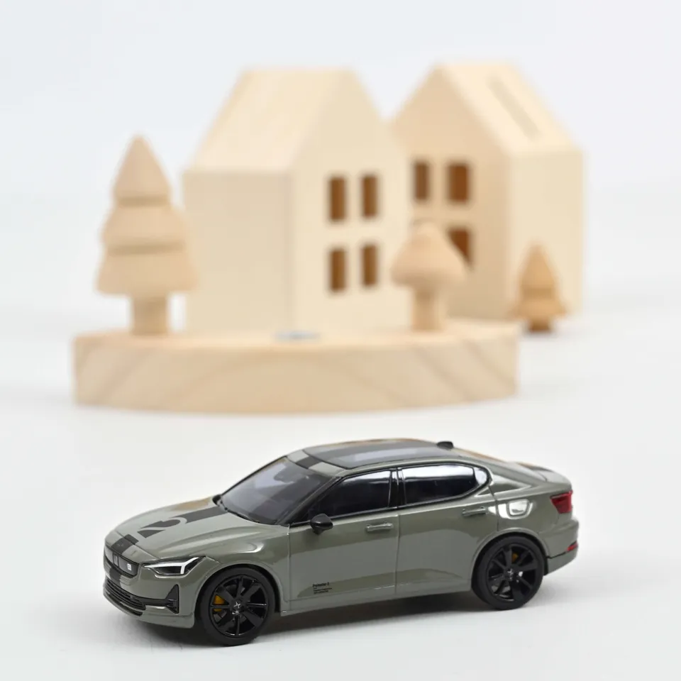 norev-polestar-2-bst-edition-230-2024-1-43-nebula-modellino-die-cast image 1