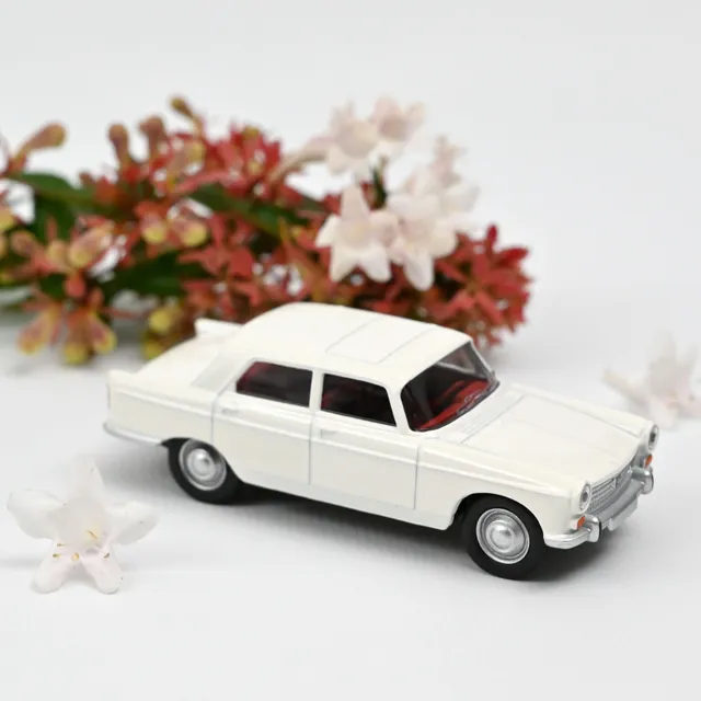 norev-peugeot-404-1961-modellino-auto-1-58-bianco-courchevel image 1