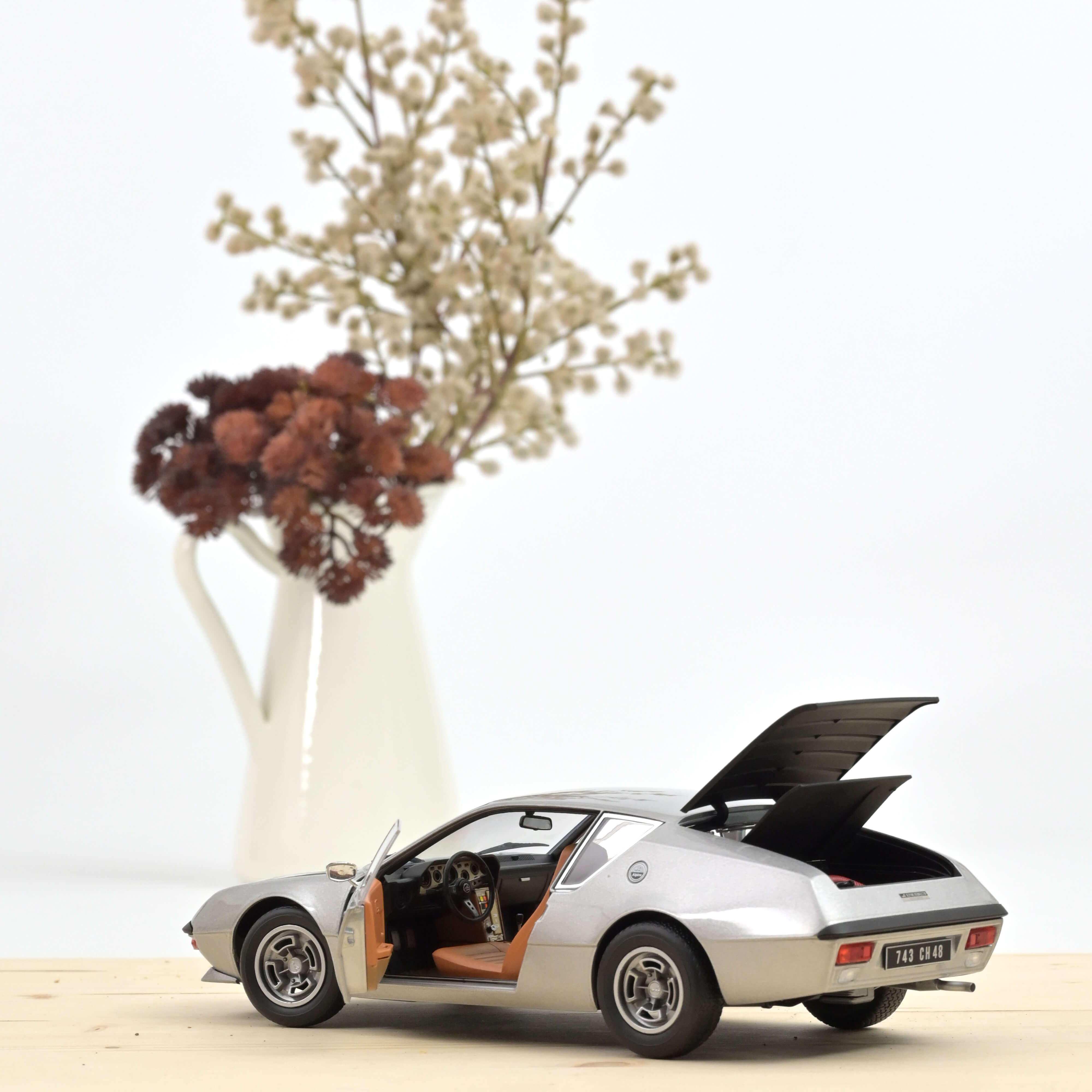 norev-alpine-a310-1600-vf-1975-modellino-1-18-argento-310-pz image 2